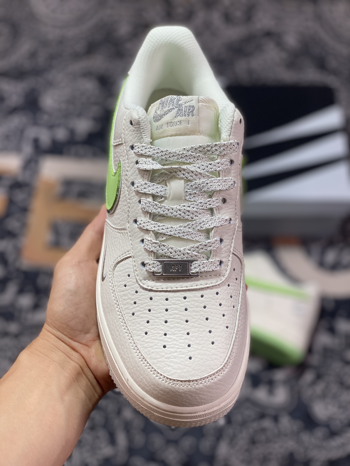 240 UNDEFEATED x Nike Air Force 1′07 Low”Beige/Apple Green”空军一号板鞋“皮革米白苹果绿银五杠”BS9055-731