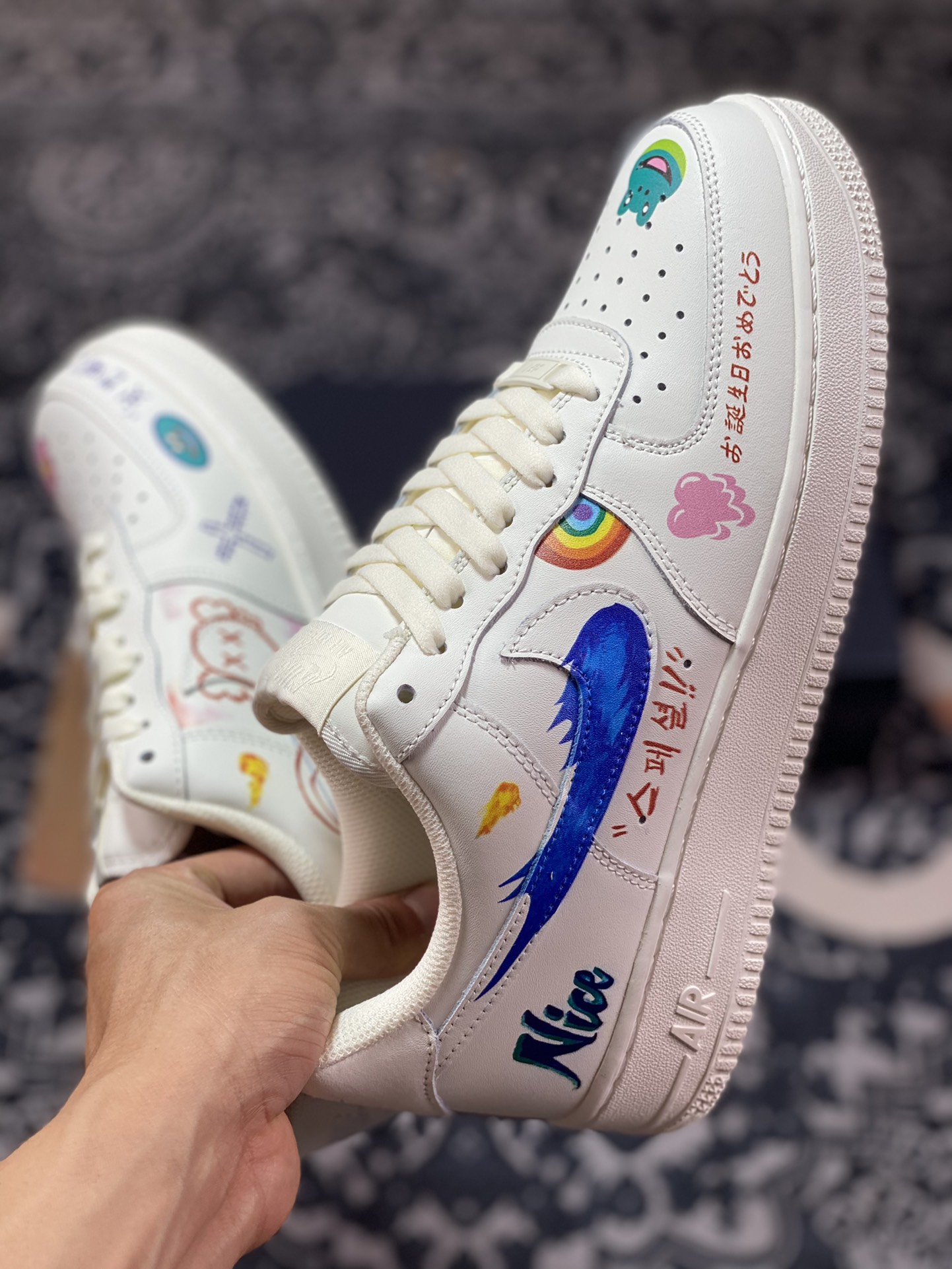 Nike Air Force 1 '07 Low ”Beige/Graffiti” Air Force 1 sneakers ”off-white hand-painted graffiti print” CW2288-333