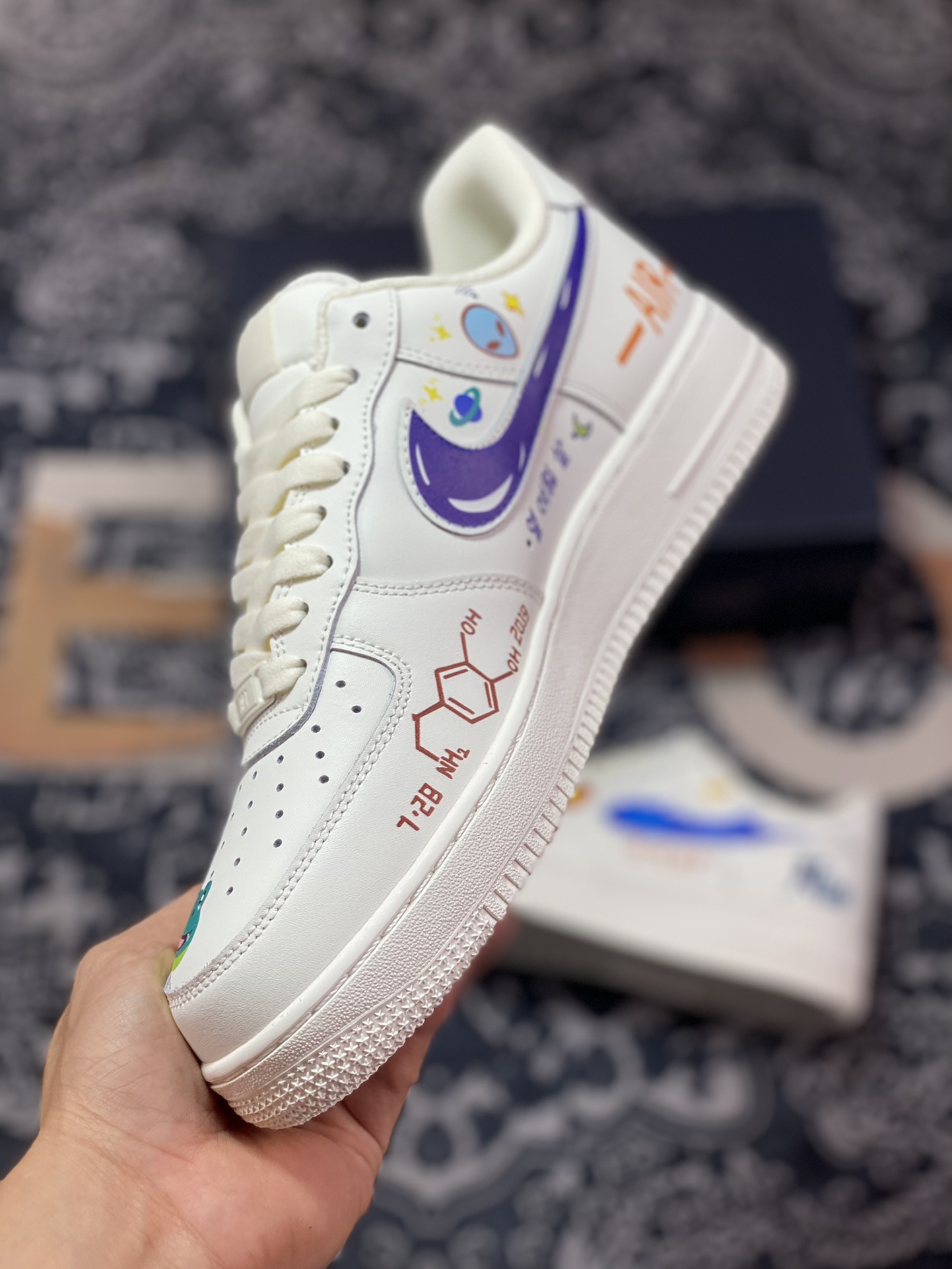 Nike Air Force 1 '07 Low ”Beige/Graffiti” Air Force 1 sneakers ”off-white hand-painted graffiti print” CW2288-333