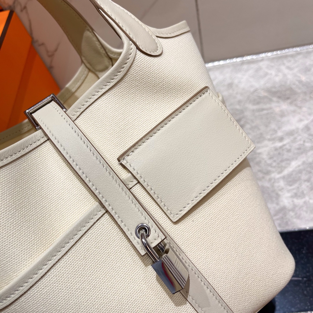 Hermès Cargo picotin 18 bucket bag