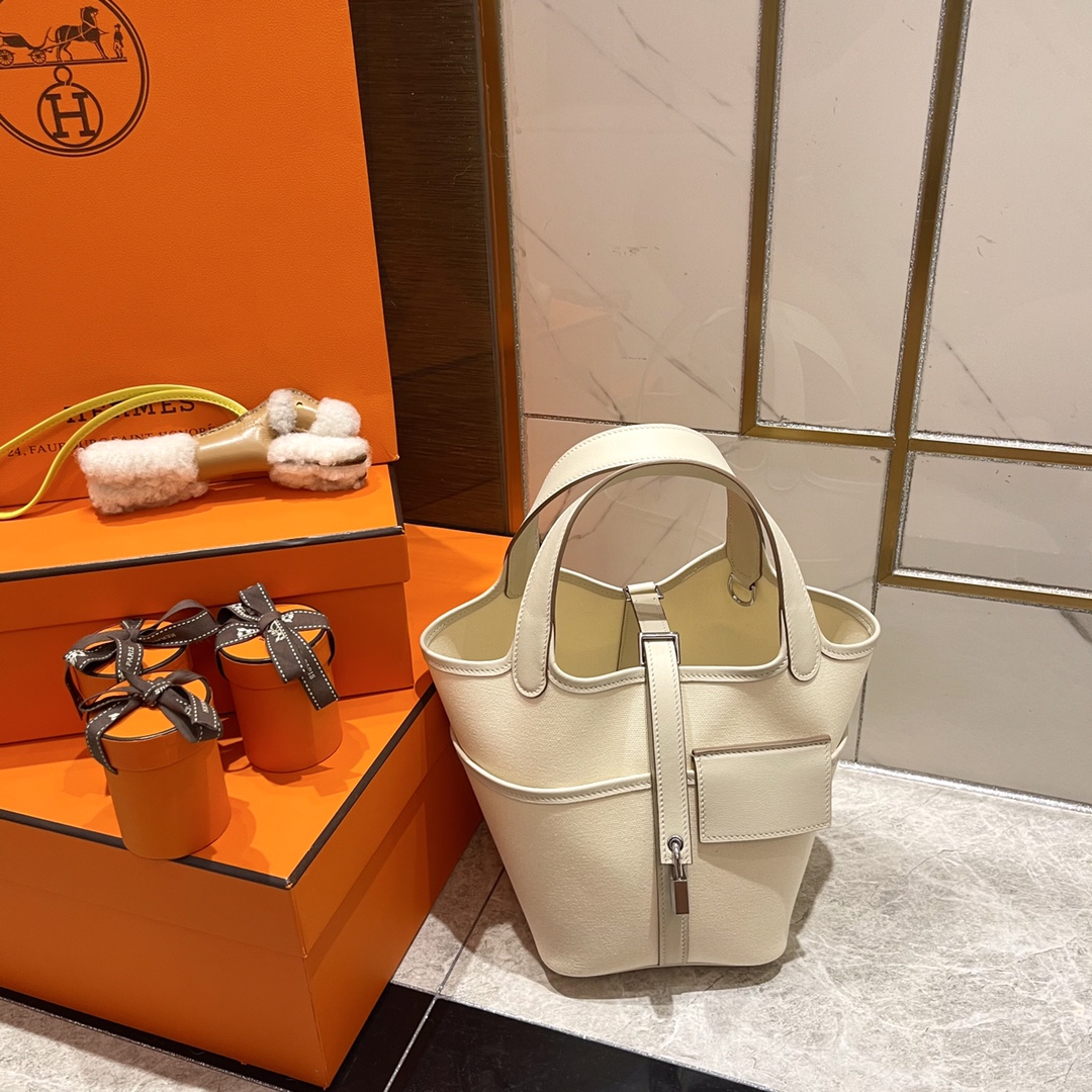 Hermès Cargo picotin 18 bucket bag