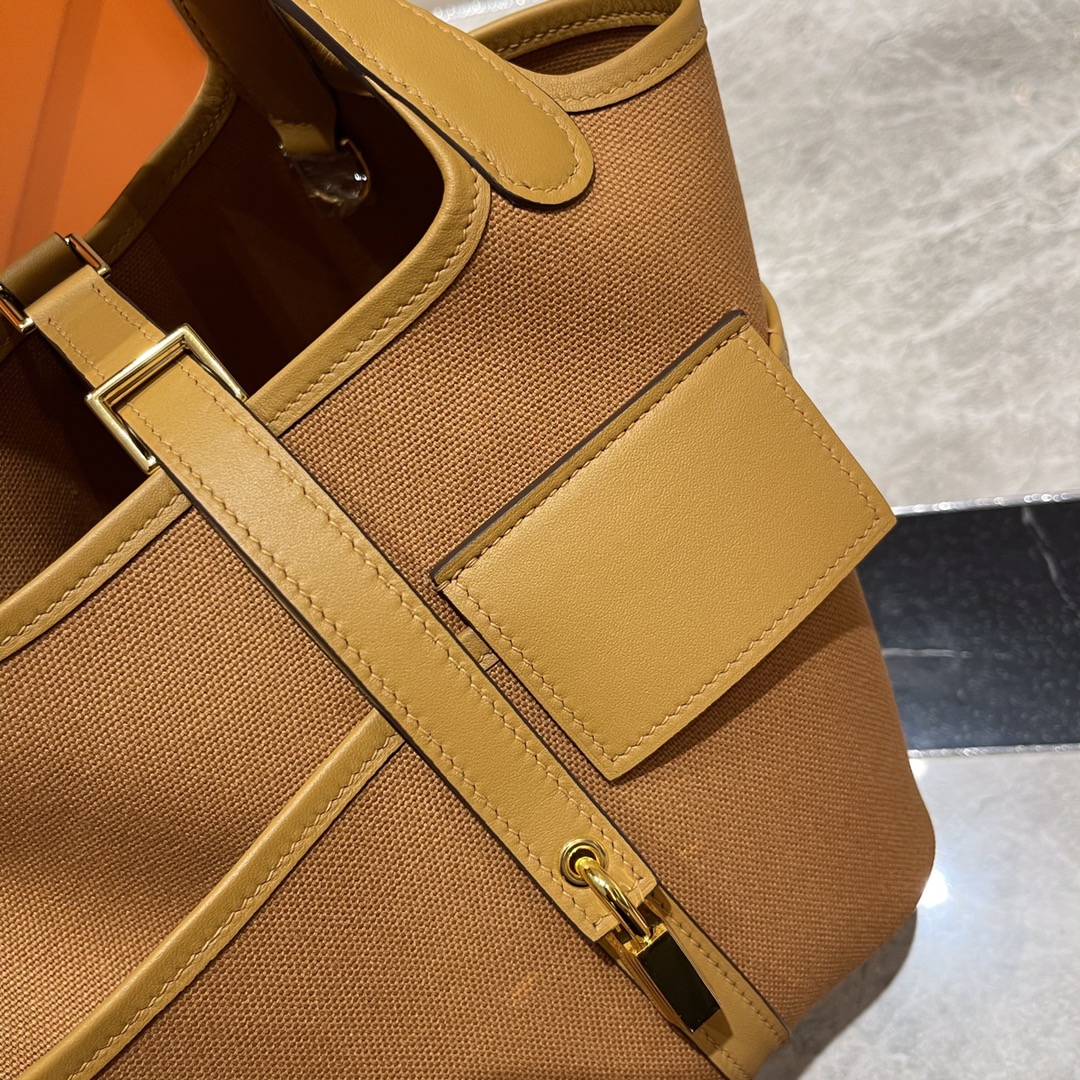 Hermès Cargo picotin 18 bucket bag
