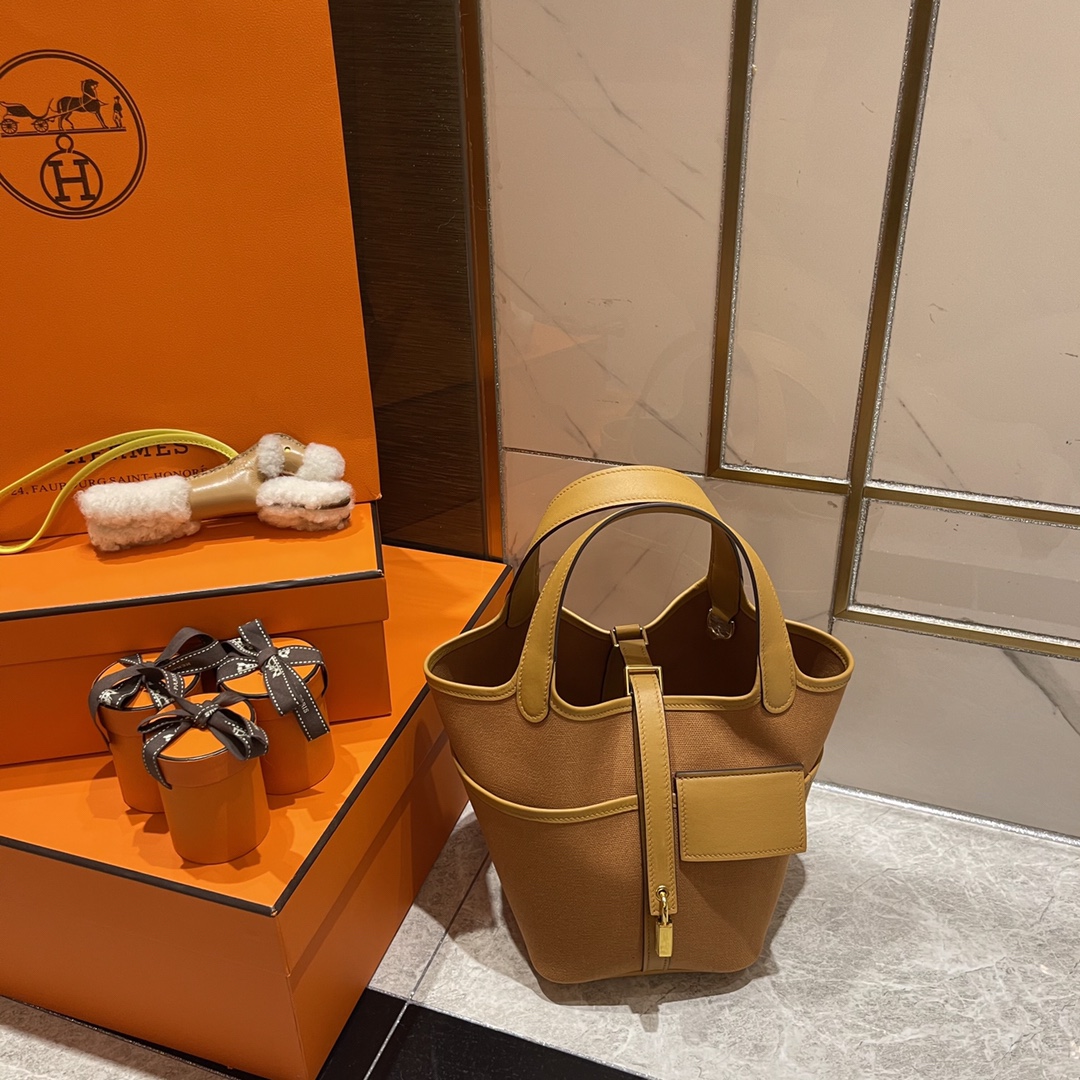 Hermès Cargo picotin 18 bucket bag