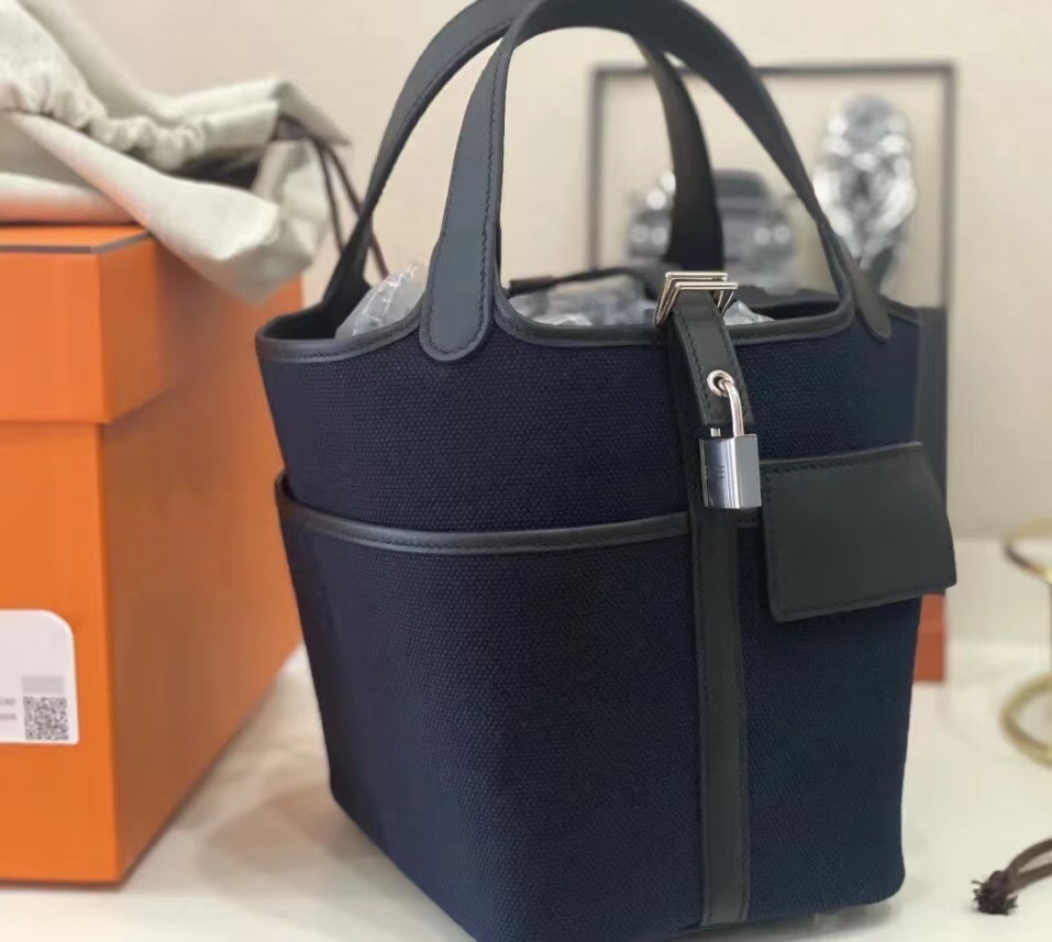 Hermès Cargo midnight blue with black upper body picture