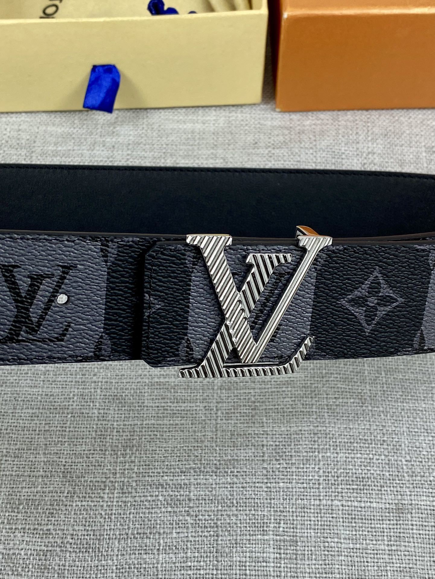 路易威登男装艺术总监VirgilAb