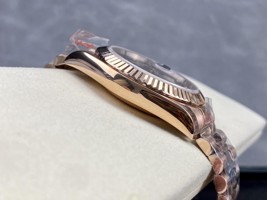 SK厂 劳力士Rolex 双历 星期日志型 40mm - 高品質な自動機械腕時計