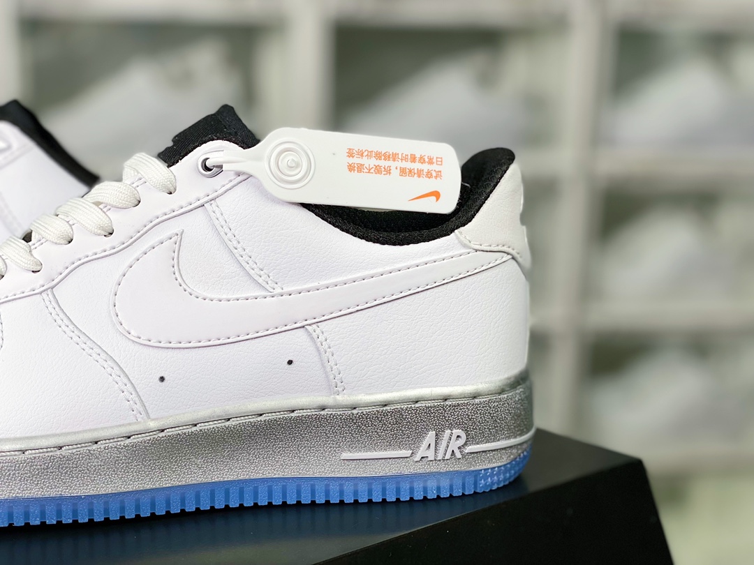 200 Air Force 1'07 Low SE”White Chrome”空军一号经典低帮板鞋“皮革白银冰块底”DX6764-100