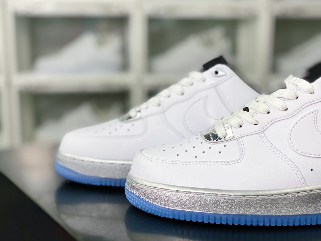200 Air Force 1'07 Low SE”White Chrome”空军一号经典低帮板鞋“皮革白银冰块底”DX6764-100