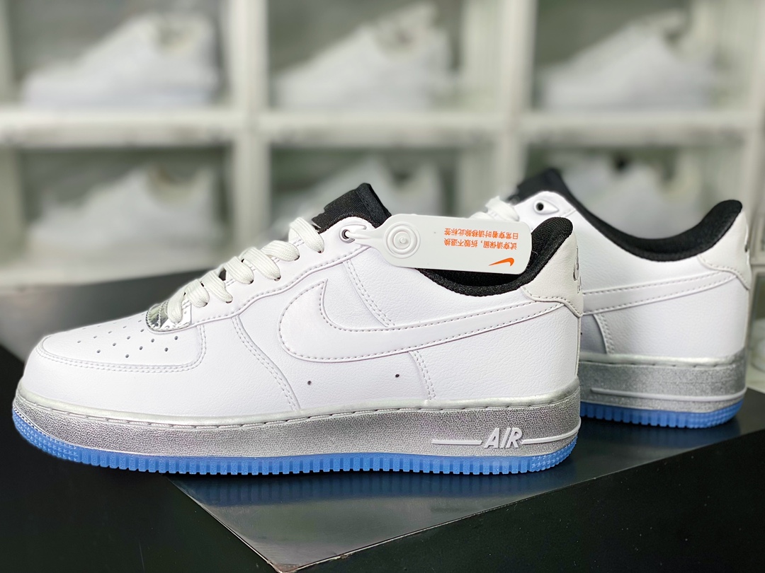 200 Air Force 1'07 Low SE”White Chrome”空军一号经典低帮板鞋“皮革白银冰块底”DX6764-100