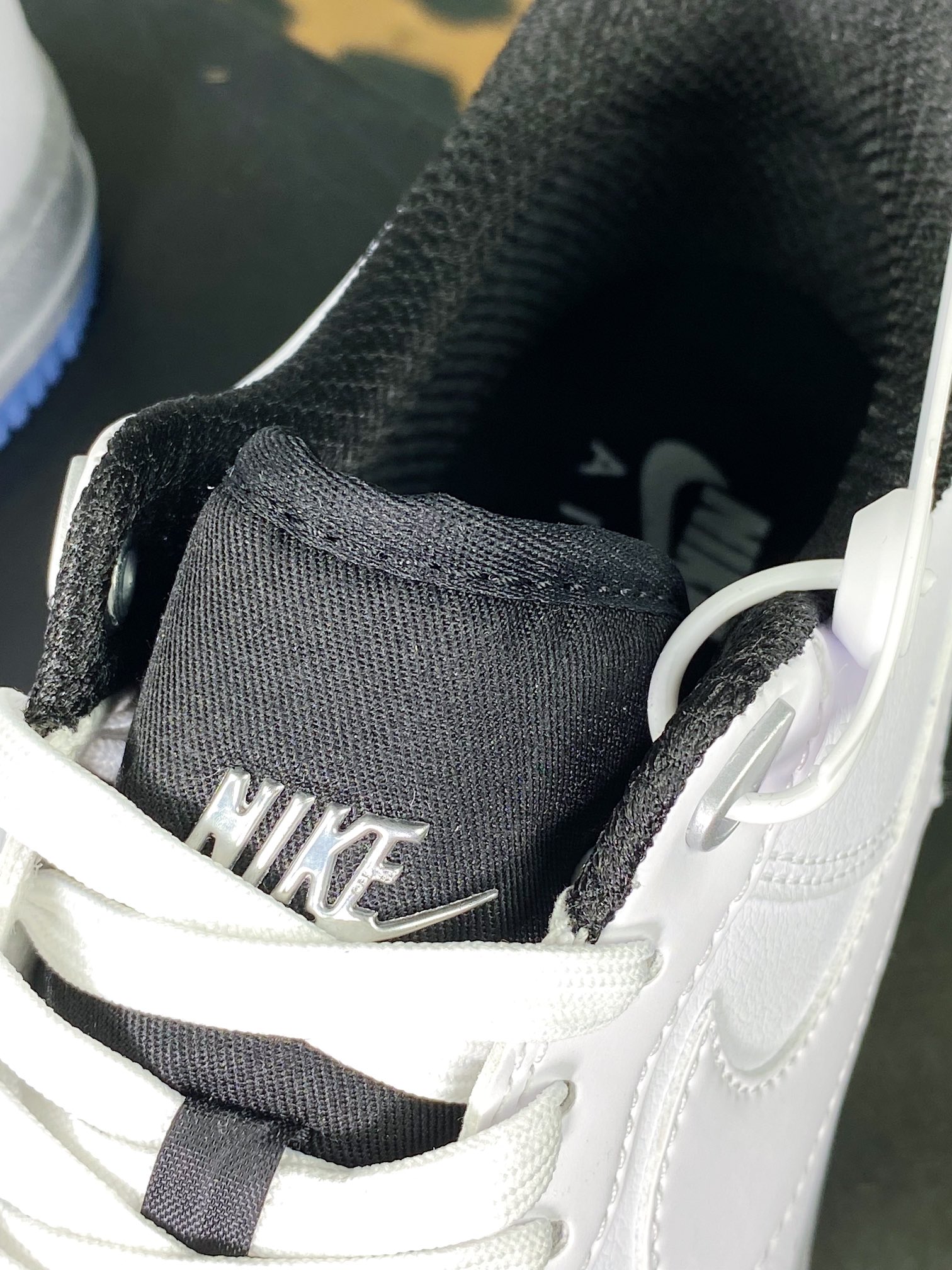 200 Air Force 1'07 Low SE”White Chrome”空军一号经典低帮板鞋“皮革白银冰块底”DX6764-100