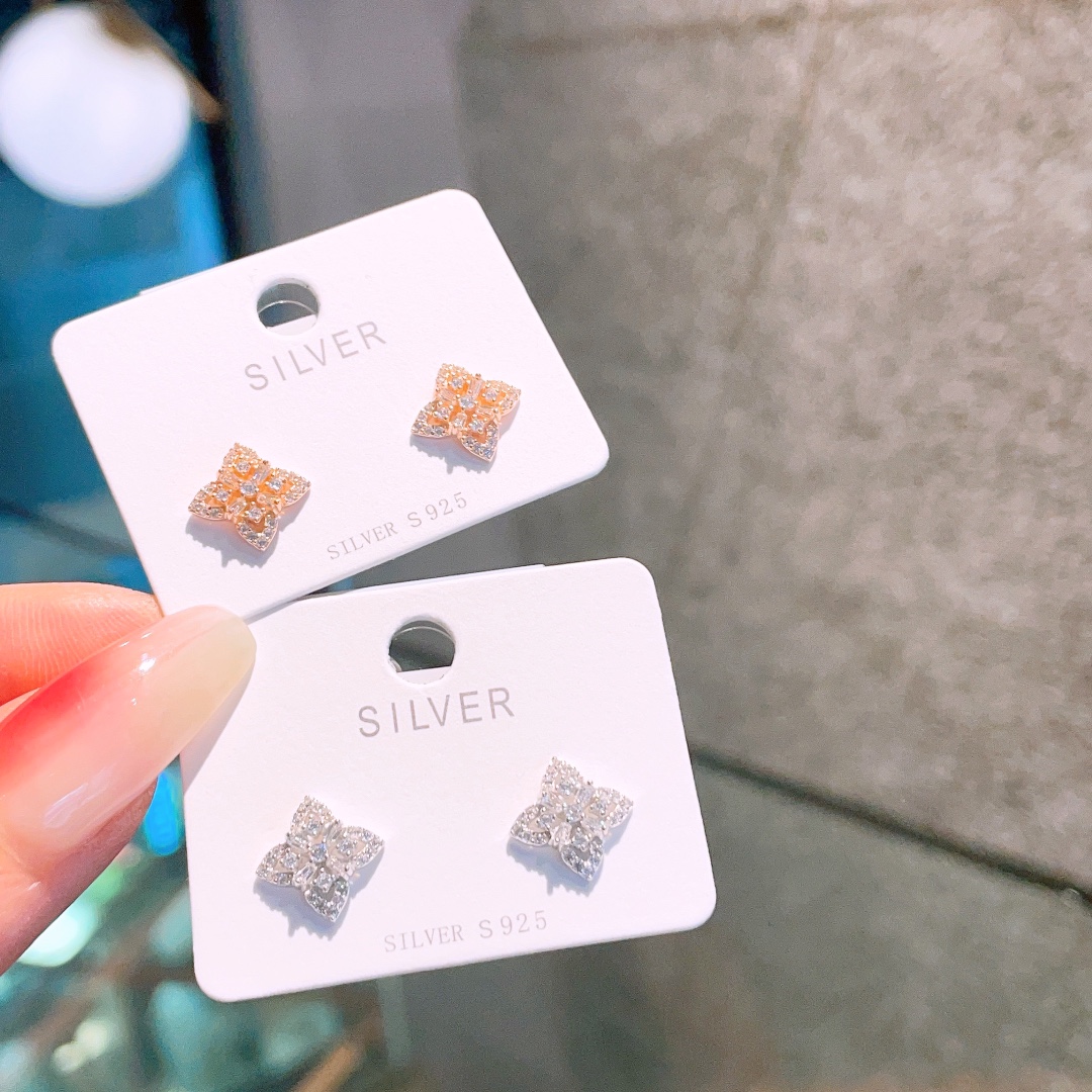 Hypoallergenic Silver Earrings Gentle Christmas Silver