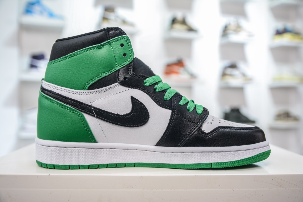 Air Jordan 1 High OG “Black and Lucky Green” black and green toes DZ5485-031