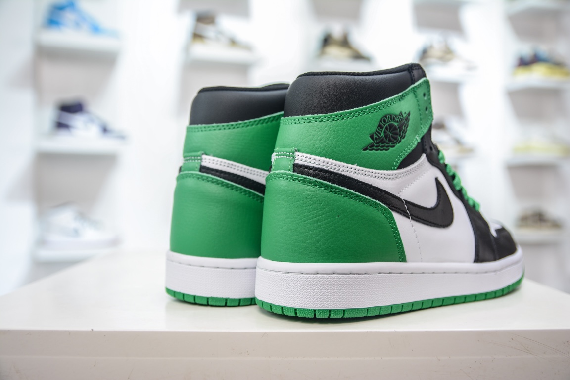 Air Jordan 1 High OG “Black and Lucky Green” black and green toes DZ5485-031