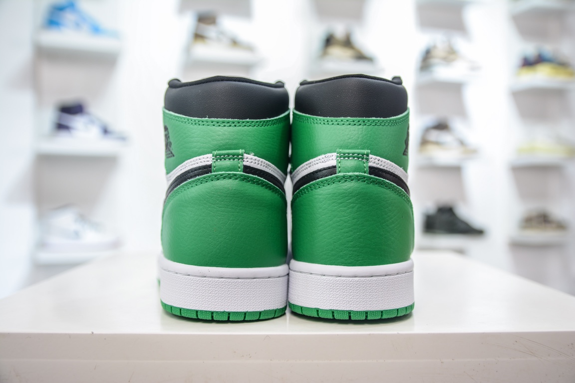 Air Jordan 1 High OG “Black and Lucky Green” black and green toes DZ5485-031