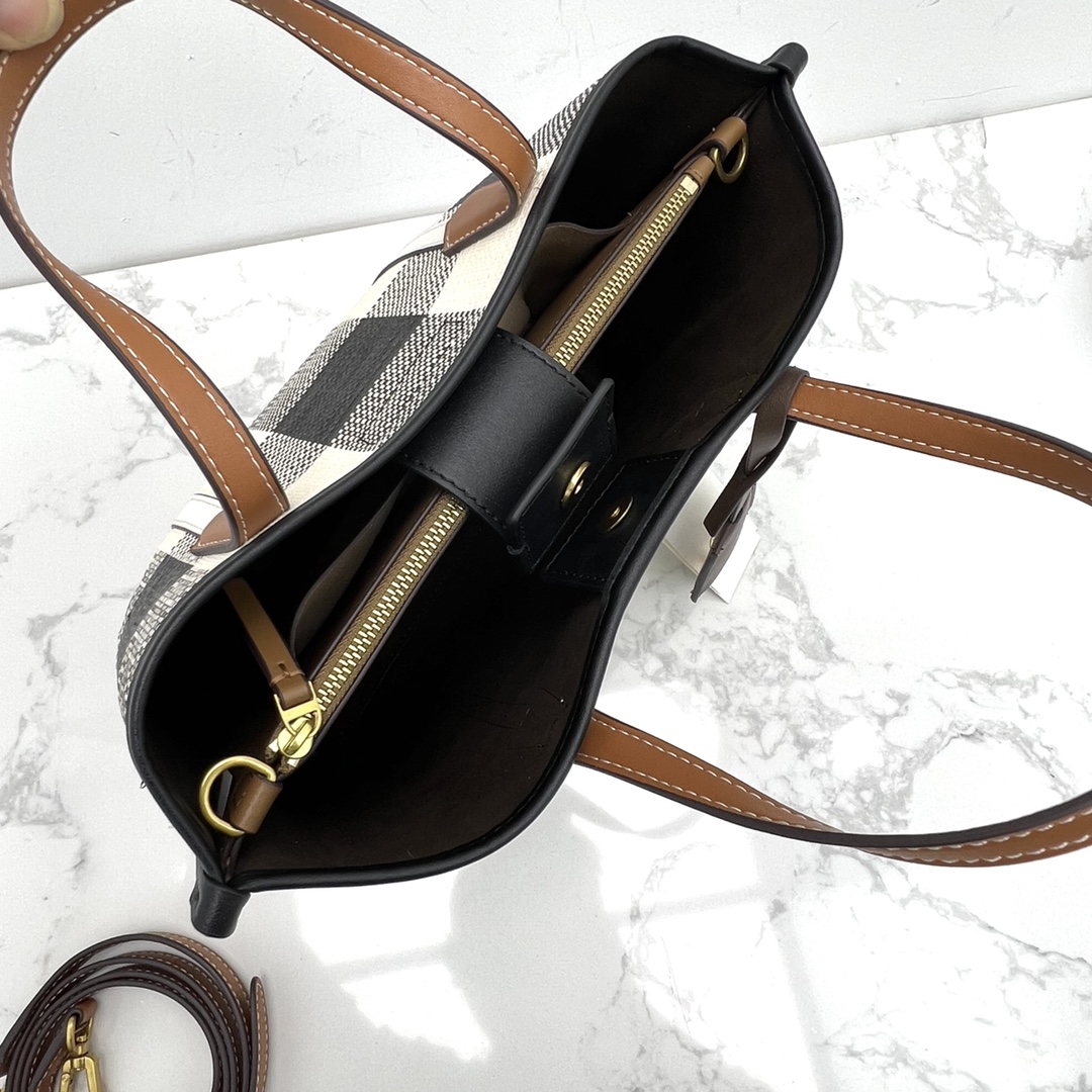 Tory Burch ～toryburch 81929 新款 小号格纹三重隔层托特包 以别出心裁的格纹织物制成