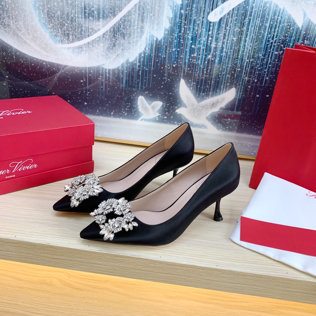 2023 New Springs Shoe Collection: Italian Imports with Platinum Detail - 图片 2