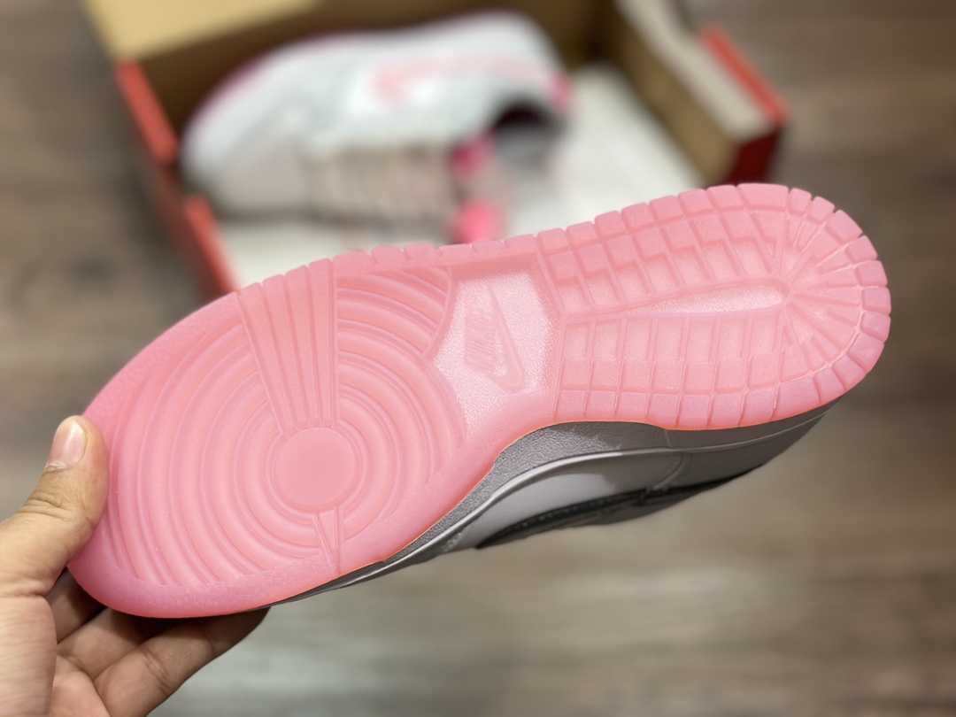 200 NIKE SB Dunk Low 520情人节低帮休闲运动鞋 FN3433-141
