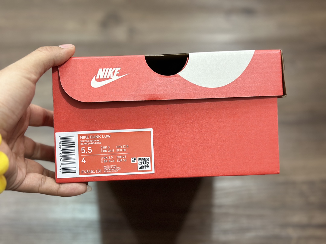 200 NIKE SB Dunk Low 520情人节低帮休闲运动鞋 FN3433-141