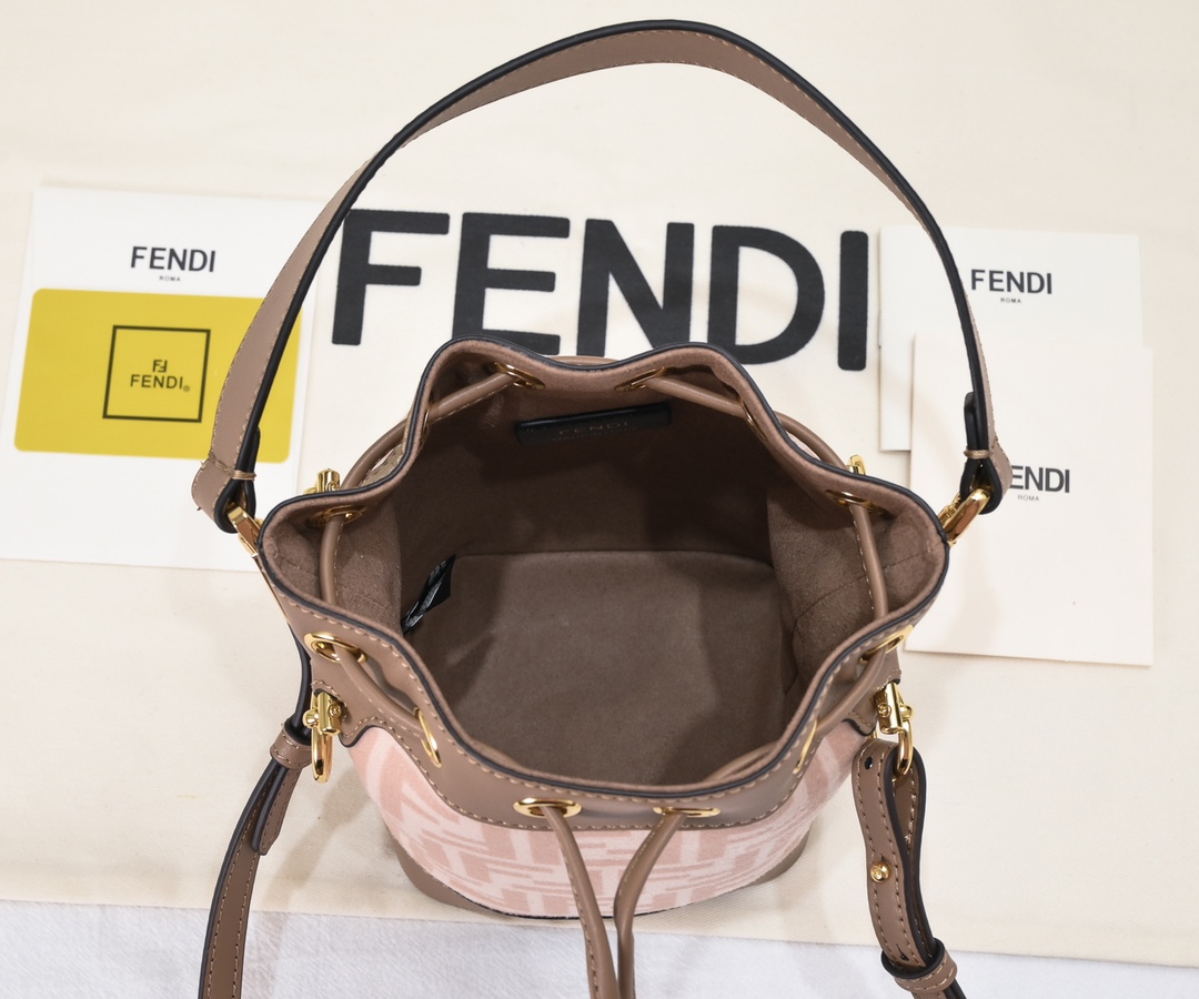 410 FENDi MON TRéSOR水桶包 纯羊毛面料