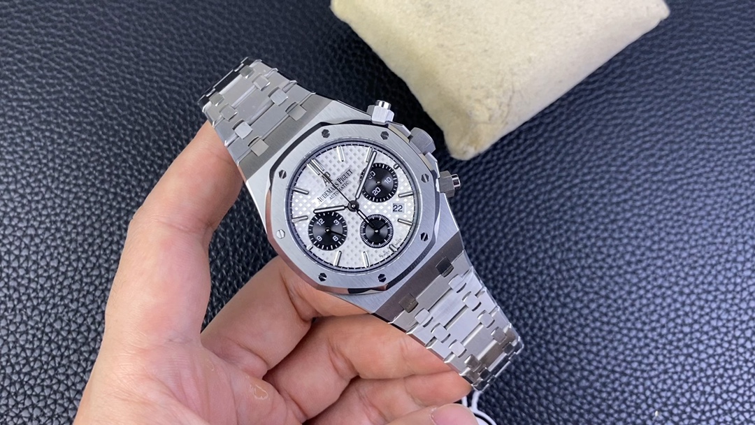 Audemars Piguet 新品来袭——爱彼26331OR 多功能计时