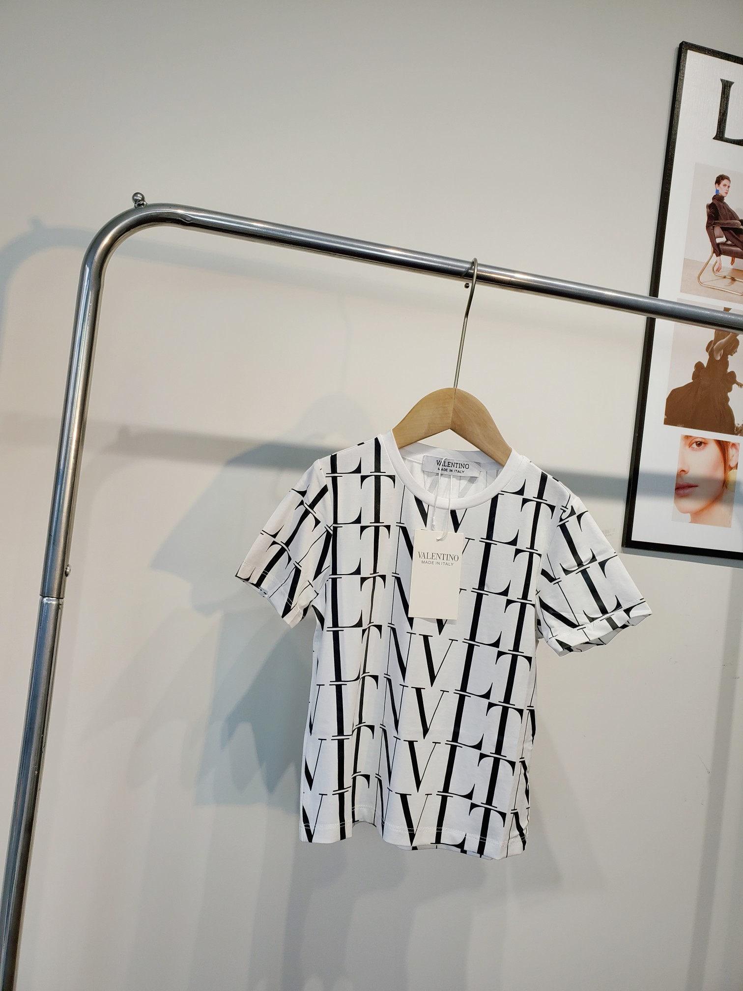 Valentino 2023 New Child T-Shirt: Pure Cotton, Stylish Design, Hand Wash Recommended, Various Sizes