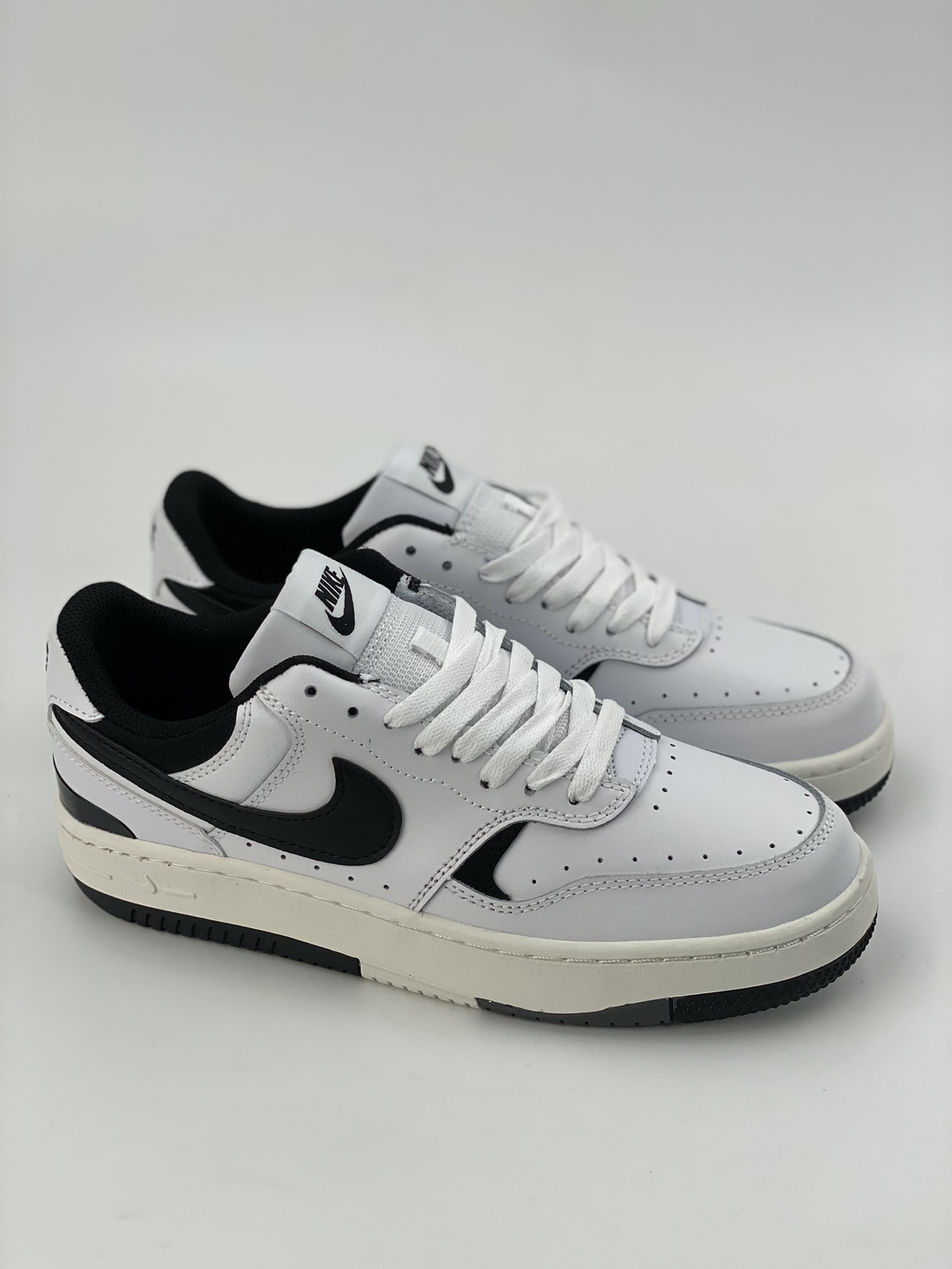 150 Nike Gamma Force 百搭单品 经典复古篮球板鞋 DX9176-100