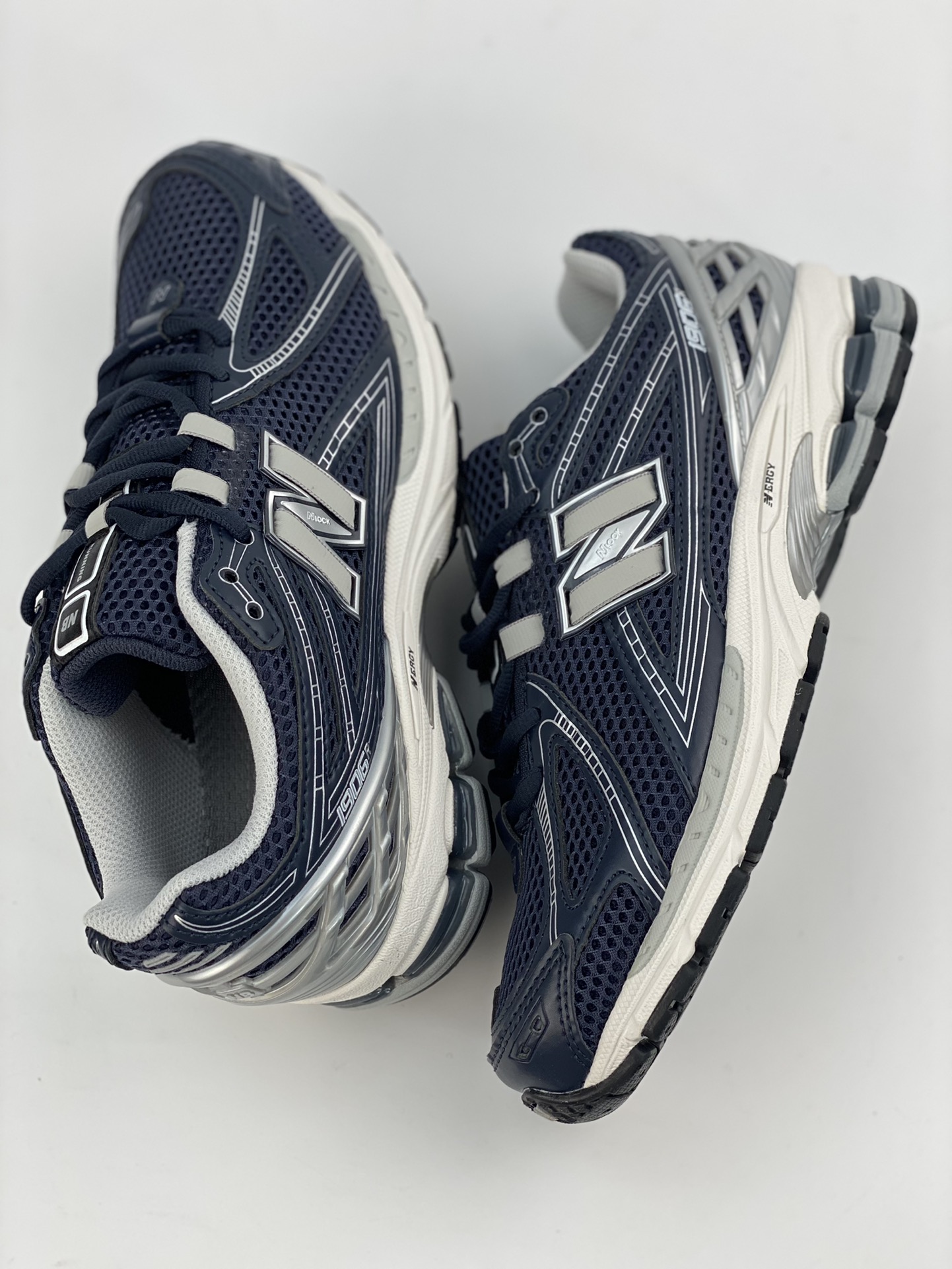 New Balance M1906 series of retro items treasure dad shoes M1906RCA