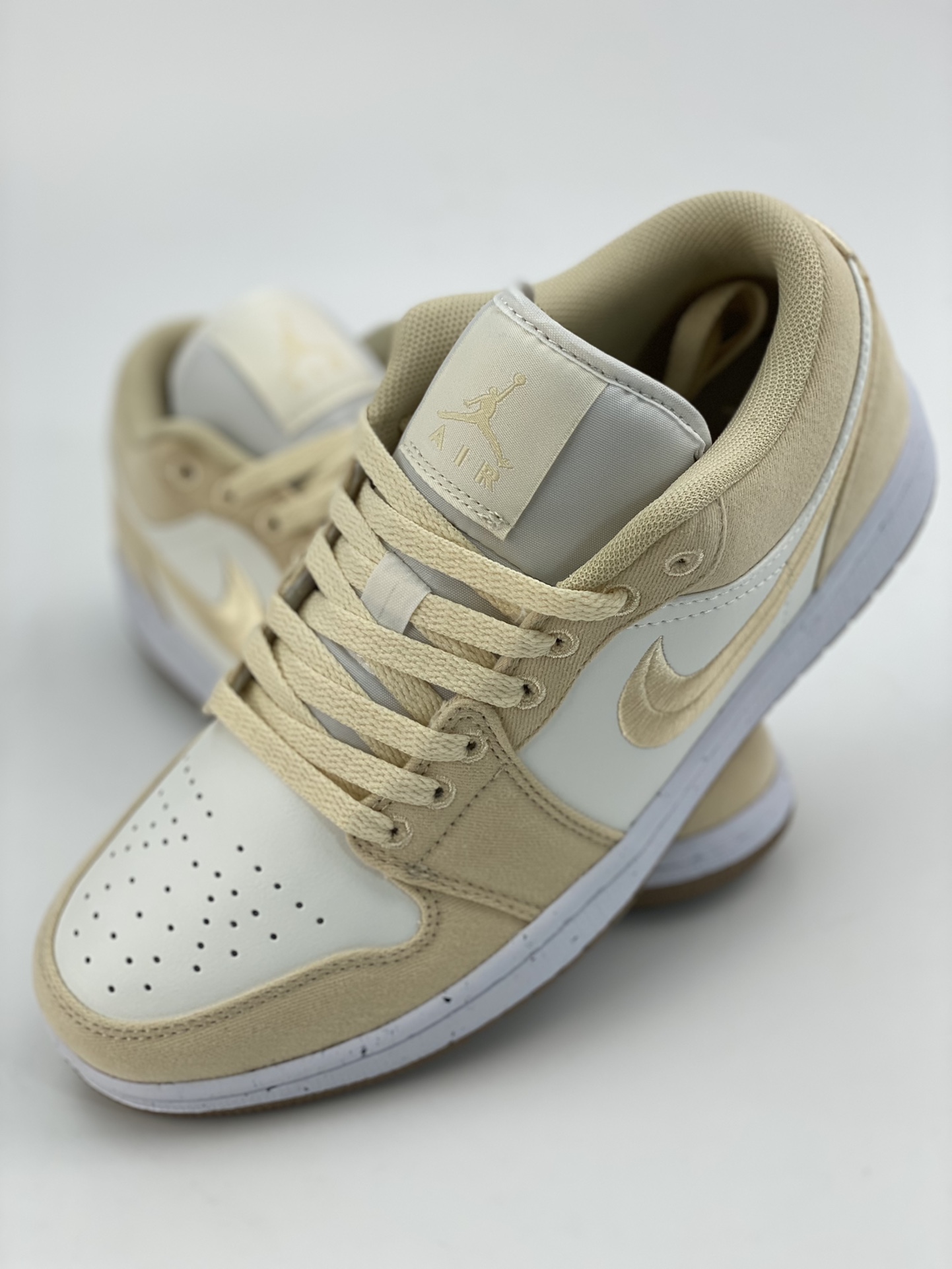 200 Air Jordan 1 Low 米黄白 FN3722-701