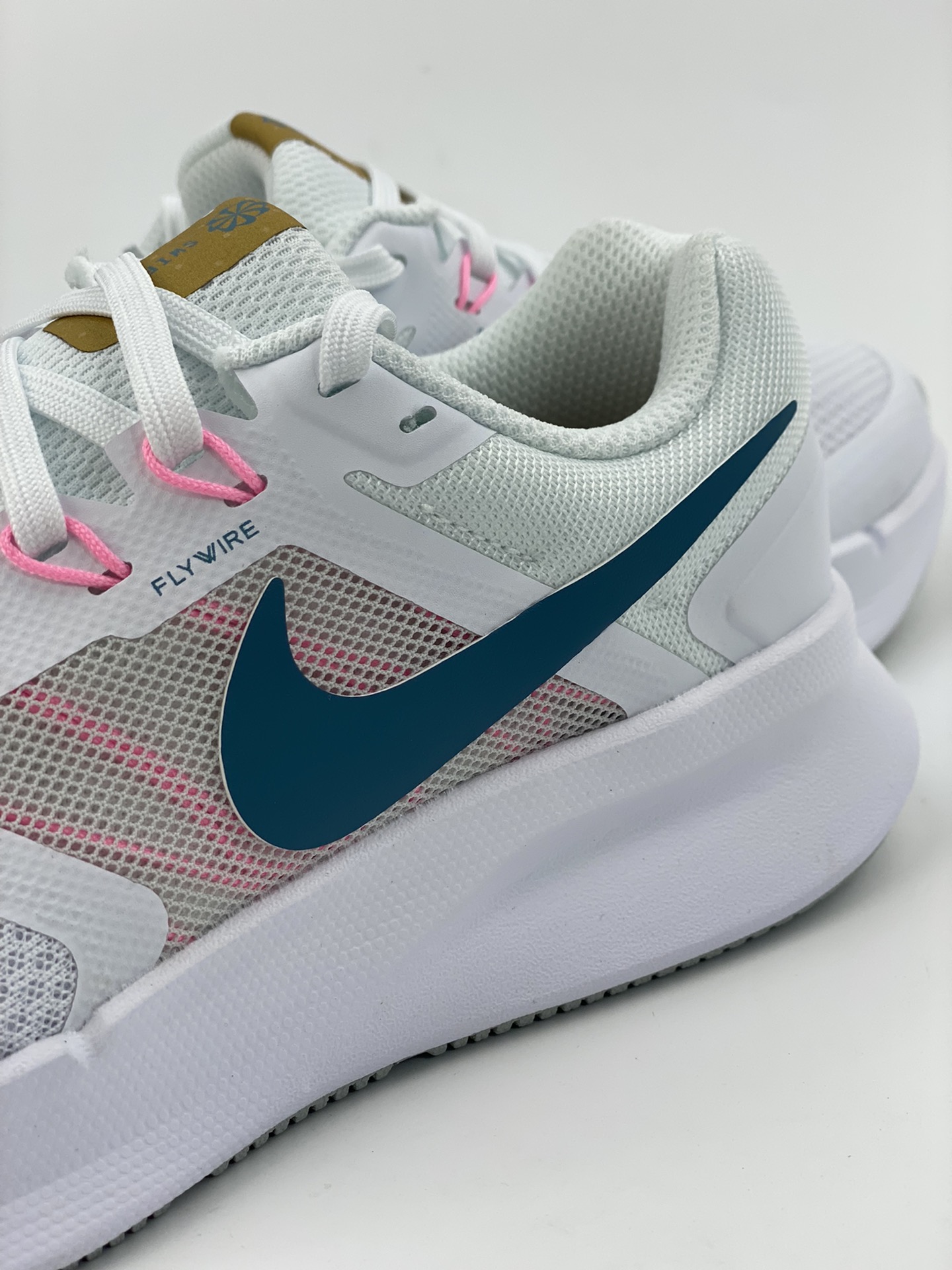 170 Nike Run Swift 2 短跑运动鞋跑步鞋 DR2698-100
