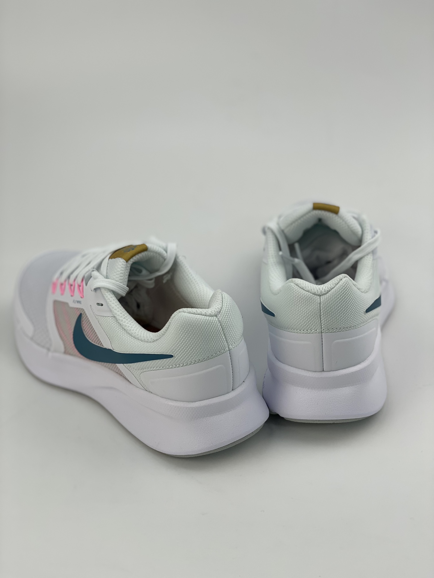 170 Nike Run Swift 2 短跑运动鞋跑步鞋 DR2698-100