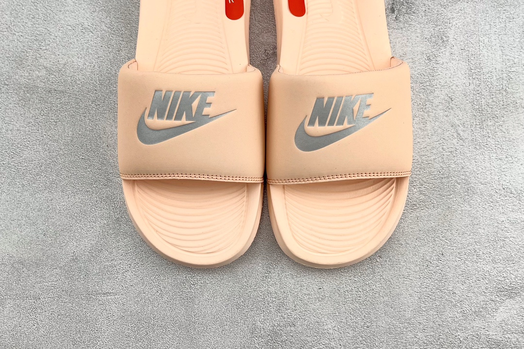 Nike Victori One Slide light pink CN9677-600