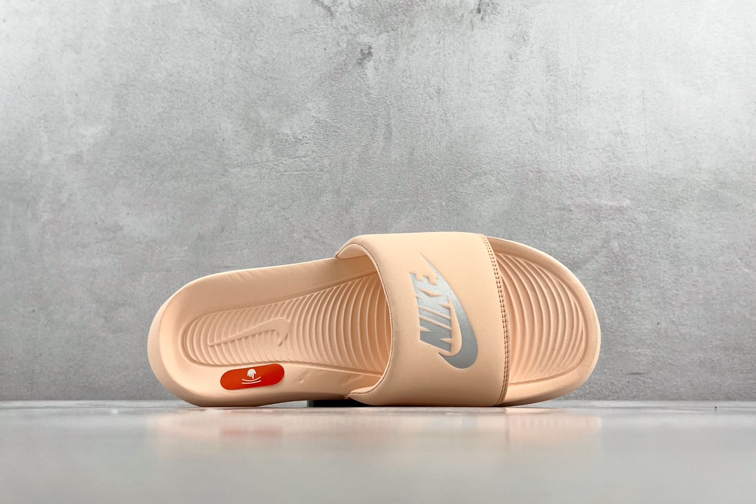 Nike Victori One Slide light pink CN9677-600