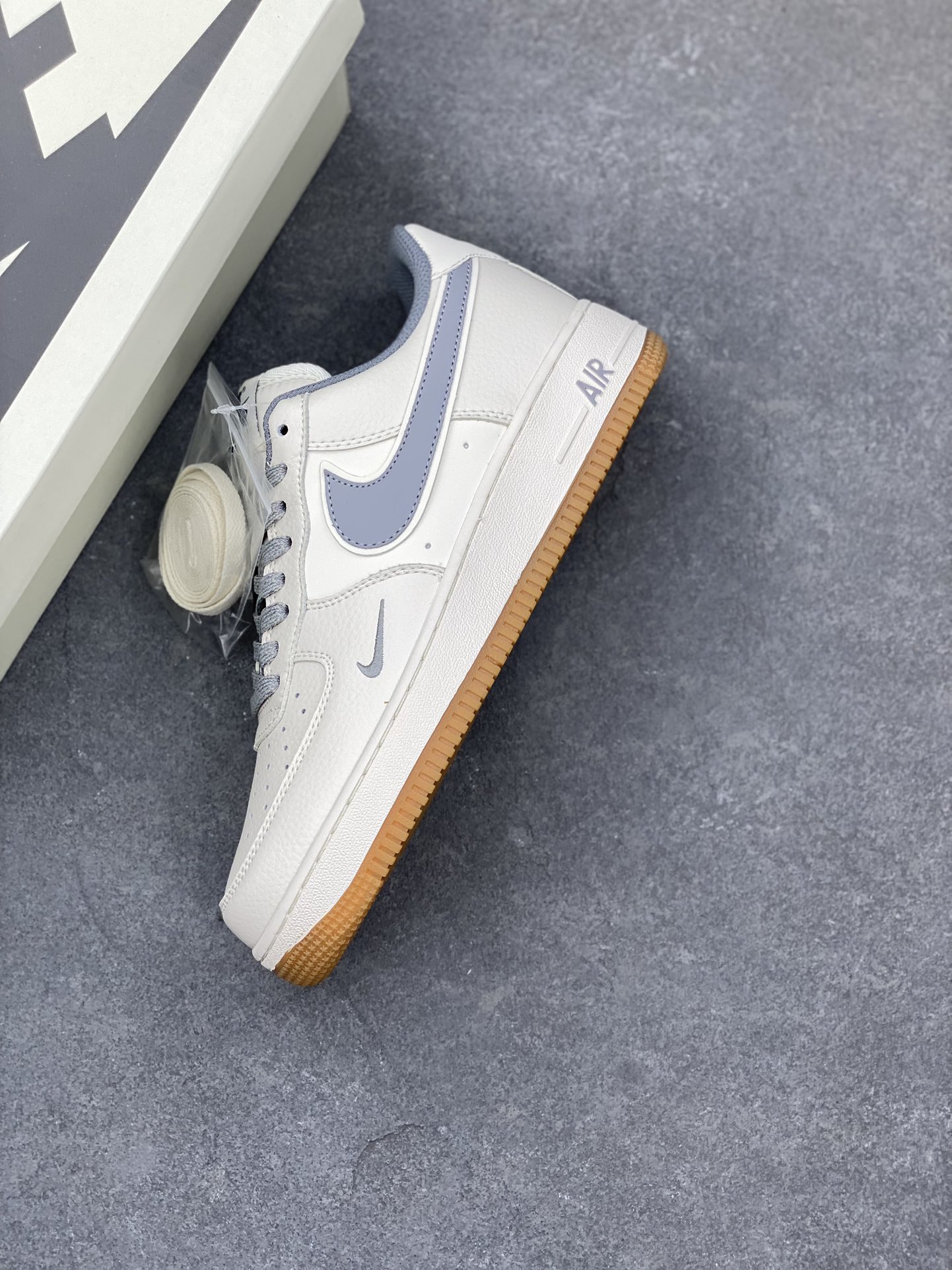Nike Air Force 1 '07 Low 'Grey' Casual Sneakers - Limited Edition 8 i1684697677 4252 6