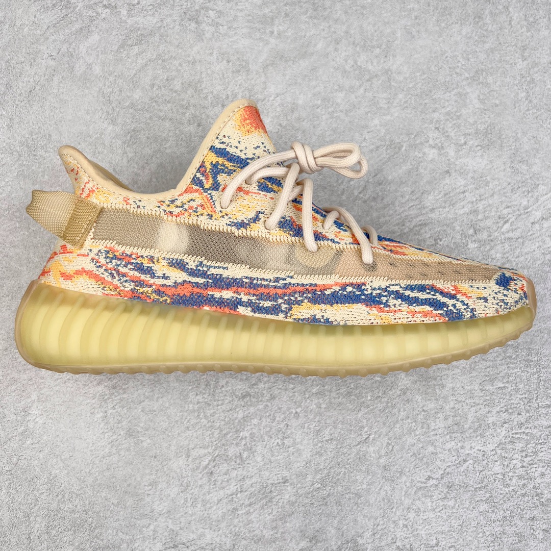 图片[3]-零售💰200 ＃R版福利 长期补货‼Yeezy Boost 350 V2 系列 工厂配套商长期套现 正常出厂触碰不到的单价 百分百全新货品 零氧化发霉 给足利润空间操作 超乎所想的高性价比 原装纸板楦头开发 用料绝不含糊 原盒原配 知名大厂出品 品控到位 原装厚实针织面 外贸订单口碑惊人 进口机台打造完美鞋型 满钉油性爆米花 鞋型细节后跟收缩度完美 上脚轻易乱真 毕竟没人会趴着看你细节 为保证脚感 建议选大半码 SIZE：36 36.5 37 38 38.5 39 40 40.5 41 42 42.5 43 44 44.5 45 46 47 48 编码：by2936000-运动鞋