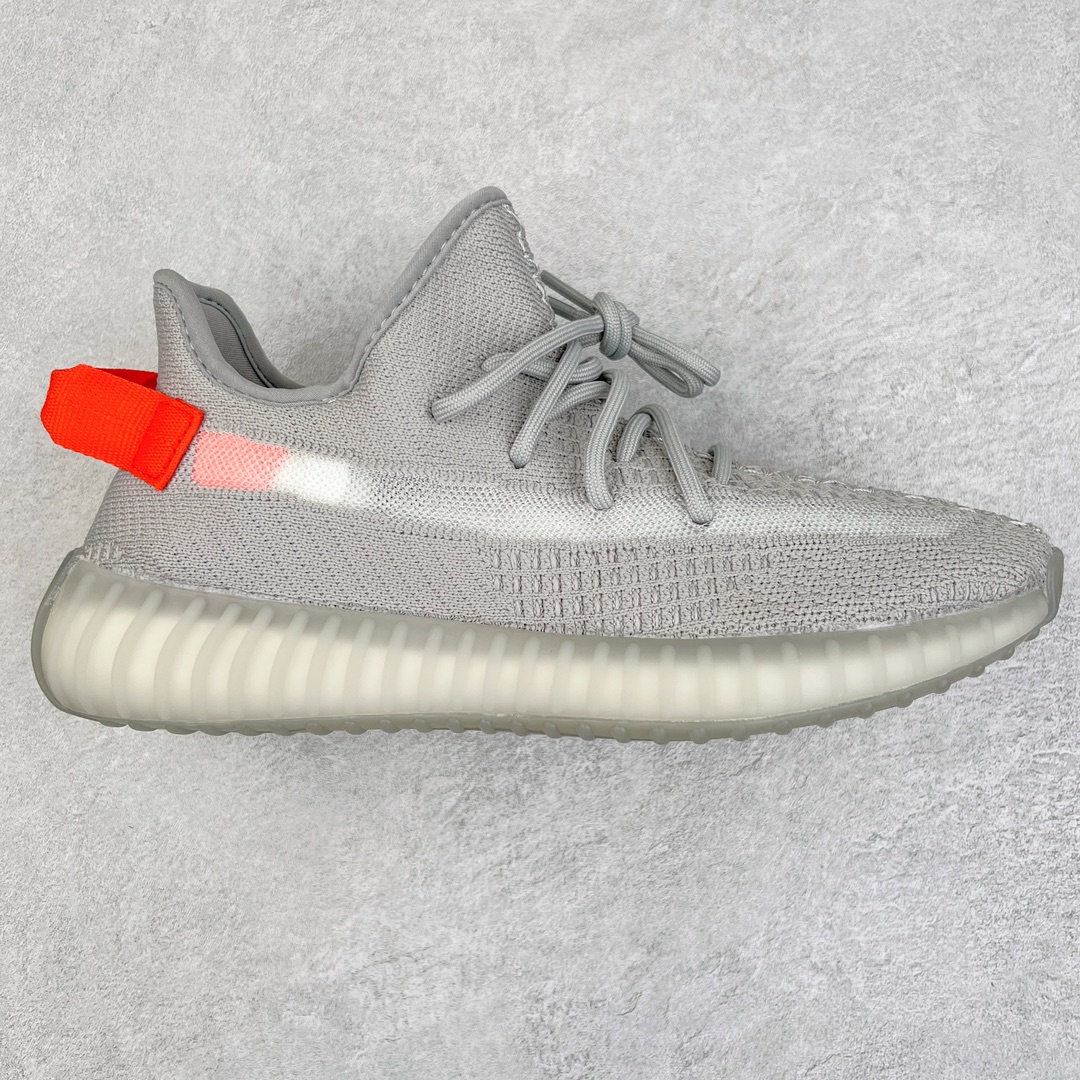 图片[6]-零售💰200 ＃R版福利 长期补货‼Yeezy Boost 350 V2 系列 工厂配套商长期套现 正常出厂触碰不到的单价 百分百全新货品 零氧化发霉 给足利润空间操作 超乎所想的高性价比 原装纸板楦头开发 用料绝不含糊 原盒原配 知名大厂出品 品控到位 原装厚实针织面 外贸订单口碑惊人 进口机台打造完美鞋型 满钉油性爆米花 鞋型细节后跟收缩度完美 上脚轻易乱真 毕竟没人会趴着看你细节 为保证脚感 建议选大半码 SIZE：36 36.5 37 38 38.5 39 40 40.5 41 42 42.5 43 44 44.5 45 46 47 48 编码：by2936000-运动鞋