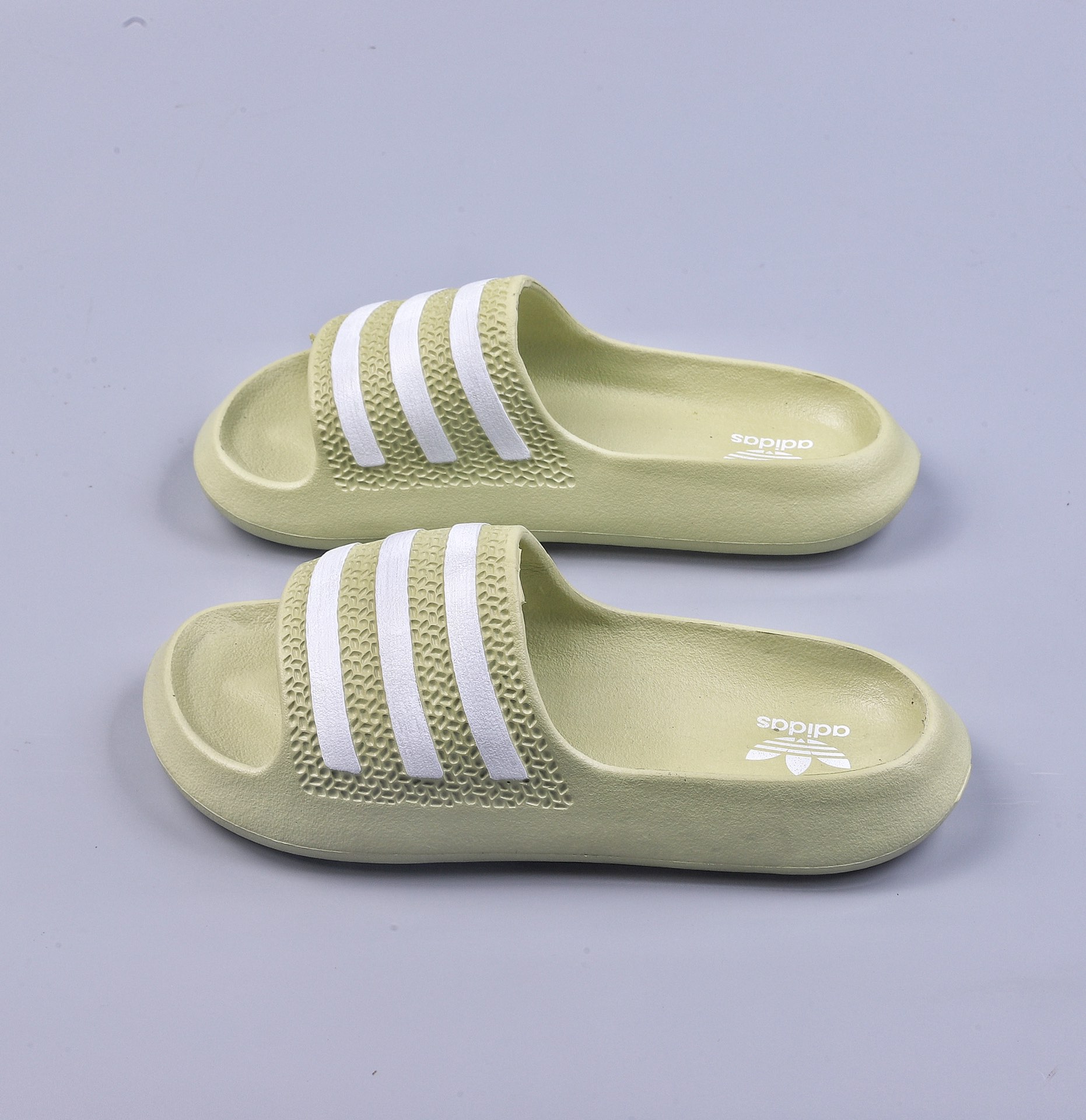 didas SuperStar Slide sports slippers