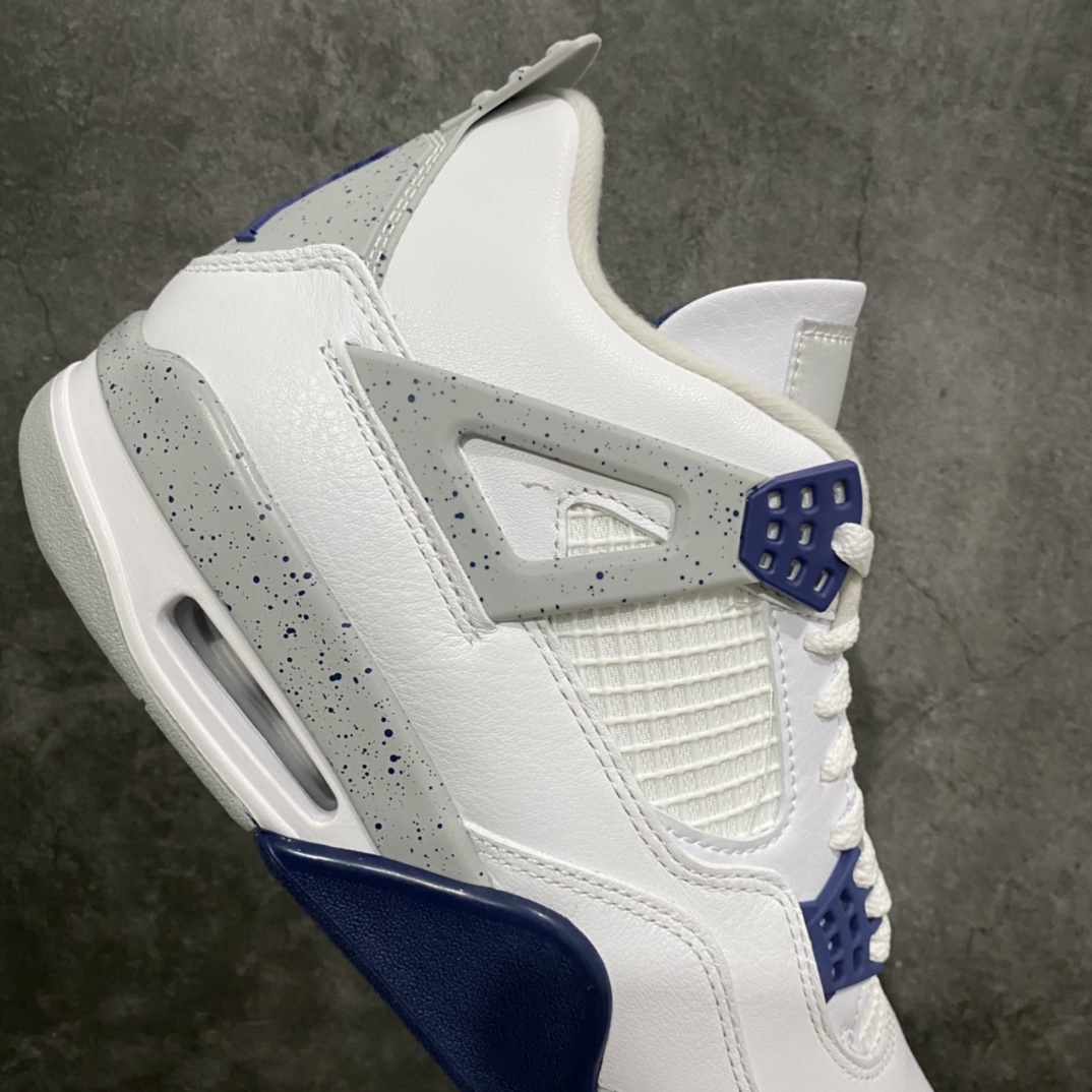 图片[7]-【LJR版】Air Jordan AJ4 Retro 午夜蓝 DH6927-140圈内公认最强四代 全套原纸板楦头开发 原厂皮料 完美版型 一比一鞋头弧度高度鞋身弧度 数据细节工艺流程均保持原鞋一致 原厂TPU网格鞋带扣 正确内里网布 菱角分明不变形无多余毛边 柔软性质感一致于原鞋 市场唯一原厂鞋扣模具 背面可见隐藏注塑口 原厂织唛标 原厂飞人电绣工艺 尾指中部跳三针 独家绑鞋带手法 印刷中底布 四线拉帮 米色美纹纸贴合固定 进口港宝加持 后跟自然饱满 全鞋荧光划线卡点 追求极致完美 每一双都是工艺品 多重QC质检 超越公司货的品控标准 实实在在的免检产品 尺码：40.5 41 42 42.5 43 44 44.5 45 46 47.5-莆田鞋批发中心