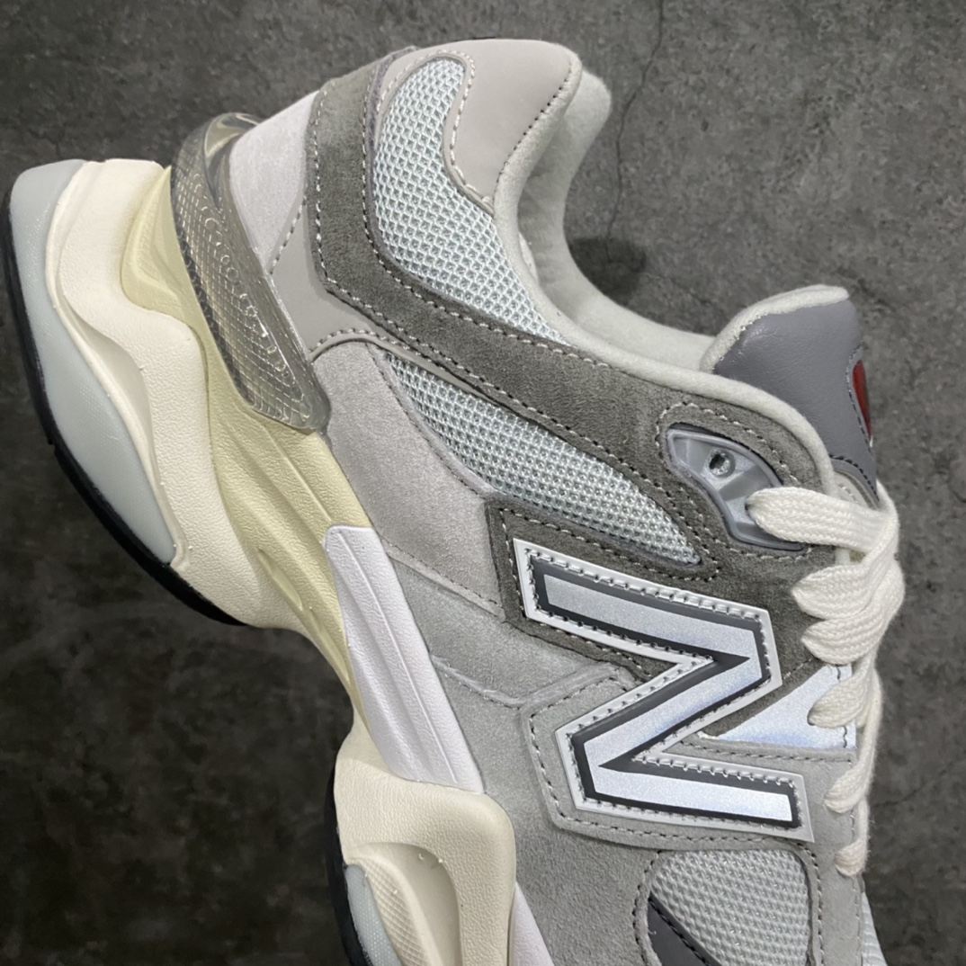 图片[7]-【渠道版】新百伦 New Balance NB9060 浅灰色U9060GRYn市场最好版本 没有之一的存在n 全套原楦原纸板原厂数据开发 进口三明治网面 原装进口翻毛皮料正确绒感卡色 正确中底拉帮中底网布细节 原厂标裁 带紫光防伪 定制后跟透明水晶模块 冲裁组合 大底贴合程度胶水上色把控完美 整洁度挑战全网艺术家 多道序QC把关品质完善 匠心打造 耗时两个月开发完成 工艺极其复杂难度可想而知 新开独立私模大底 全网唯一正确六层组合大底 高端零售专供产物Size：36 37 37.5 38 38.5 39 40 40.5 41 42 42.5 43 44 45.5 46.5-莆田鞋批发中心