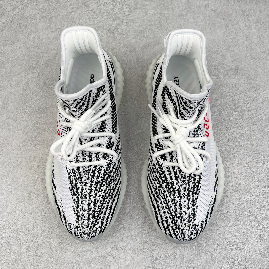 图片[2]-零售💰200 ＃R版福利 长期补货‼Yeezy Boost 350 V2 白斑马 CP9654 工厂配套商长期套现 正常出厂触碰不到的单价 百分百全新货品 零氧化发霉 给足利润空间操作 超乎所想的高性价比 原装纸板楦头开发 用料绝不含糊 原盒原配 知名大厂出品 品控到位 原装厚实针织面 外贸订单口碑惊人 进口机台打造完美鞋型 满钉油性爆米花 鞋型细节后跟收缩度完美 上脚轻易乱真 毕竟没人会趴着看你细节 为保证脚感 建议选大半码 SIZE：36 36.5 37 38 38.5 39 40 40.5 41 42 42.5 43 44 44.5 45 46 47 48 编码：by2936000-运动鞋