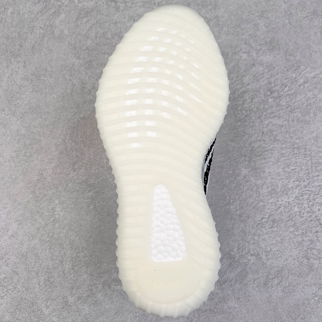 图片[9]-零售💰200 ＃R版福利 长期补货‼Yeezy Boost 350 V2 白斑马 CP9654 工厂配套商长期套现 正常出厂触碰不到的单价 百分百全新货品 零氧化发霉 给足利润空间操作 超乎所想的高性价比 原装纸板楦头开发 用料绝不含糊 原盒原配 知名大厂出品 品控到位 原装厚实针织面 外贸订单口碑惊人 进口机台打造完美鞋型 满钉油性爆米花 鞋型细节后跟收缩度完美 上脚轻易乱真 毕竟没人会趴着看你细节 为保证脚感 建议选大半码 SIZE：36 36.5 37 38 38.5 39 40 40.5 41 42 42.5 43 44 44.5 45 46 47 48 编码：by2936000-运动鞋