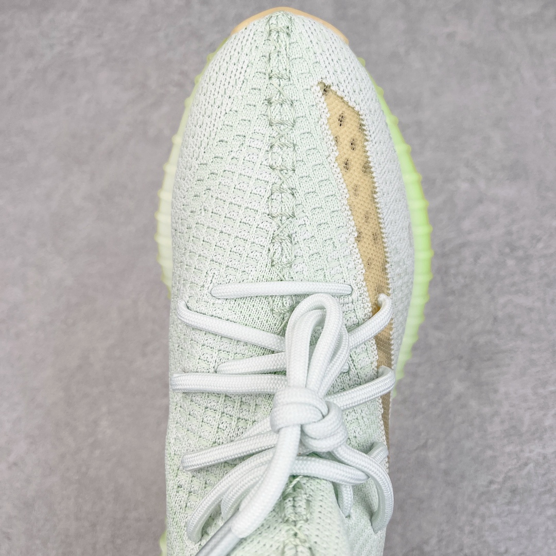 图片[4]-零售💰200 ＃R版福利 长期补货‼Yeezy Boost 350 V2 亚洲限定 EG7491 工厂配套商长期套现 正常出厂触碰不到的单价 百分百全新货品 零氧化发霉 给足利润空间操作 超乎所想的高性价比 原装纸板楦头开发 用料绝不含糊 原盒原配 知名大厂出品 品控到位 原装厚实针织面 外贸订单口碑惊人 进口机台打造完美鞋型 满钉油性爆米花 鞋型细节后跟收缩度完美 上脚轻易乱真 毕竟没人会趴着看你细节 为保证脚感 建议选大半码 SIZE：36 36.5 37 38 38.5 39 40 40.5 41 42 42.5 43 44 44.5 45 46 47 48 编码：by2936000-运动鞋