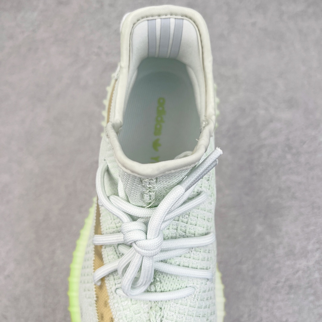 图片[5]-零售💰200 ＃R版福利 长期补货‼Yeezy Boost 350 V2 亚洲限定 EG7491 工厂配套商长期套现 正常出厂触碰不到的单价 百分百全新货品 零氧化发霉 给足利润空间操作 超乎所想的高性价比 原装纸板楦头开发 用料绝不含糊 原盒原配 知名大厂出品 品控到位 原装厚实针织面 外贸订单口碑惊人 进口机台打造完美鞋型 满钉油性爆米花 鞋型细节后跟收缩度完美 上脚轻易乱真 毕竟没人会趴着看你细节 为保证脚感 建议选大半码 SIZE：36 36.5 37 38 38.5 39 40 40.5 41 42 42.5 43 44 44.5 45 46 47 48 编码：by2936000-运动鞋