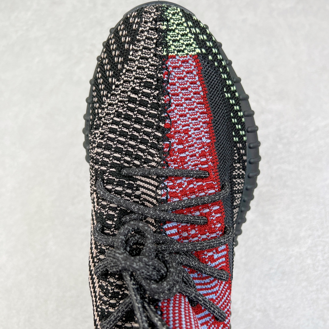 图片[4]-零售💰200 ＃R版福利 长期补货‼Yeezy Boost 350 V2 黑红天使 FW5190 工厂配套商长期套现 正常出厂触碰不到的单价 百分百全新货品 零氧化发霉 给足利润空间操作 超乎所想的高性价比 原装纸板楦头开发 用料绝不含糊 原盒原配 知名大厂出品 品控到位 原装厚实针织面 外贸订单口碑惊人 进口机台打造完美鞋型 满钉油性爆米花 鞋型细节后跟收缩度完美 上脚轻易乱真 毕竟没人会趴着看你细节 为保证脚感 建议选大半码 SIZE：36 36.5 37 38 38.5 39 40 40.5 41 42 42.5 43 44 44.5 45 46 47 48 编码：by2936000-运动鞋