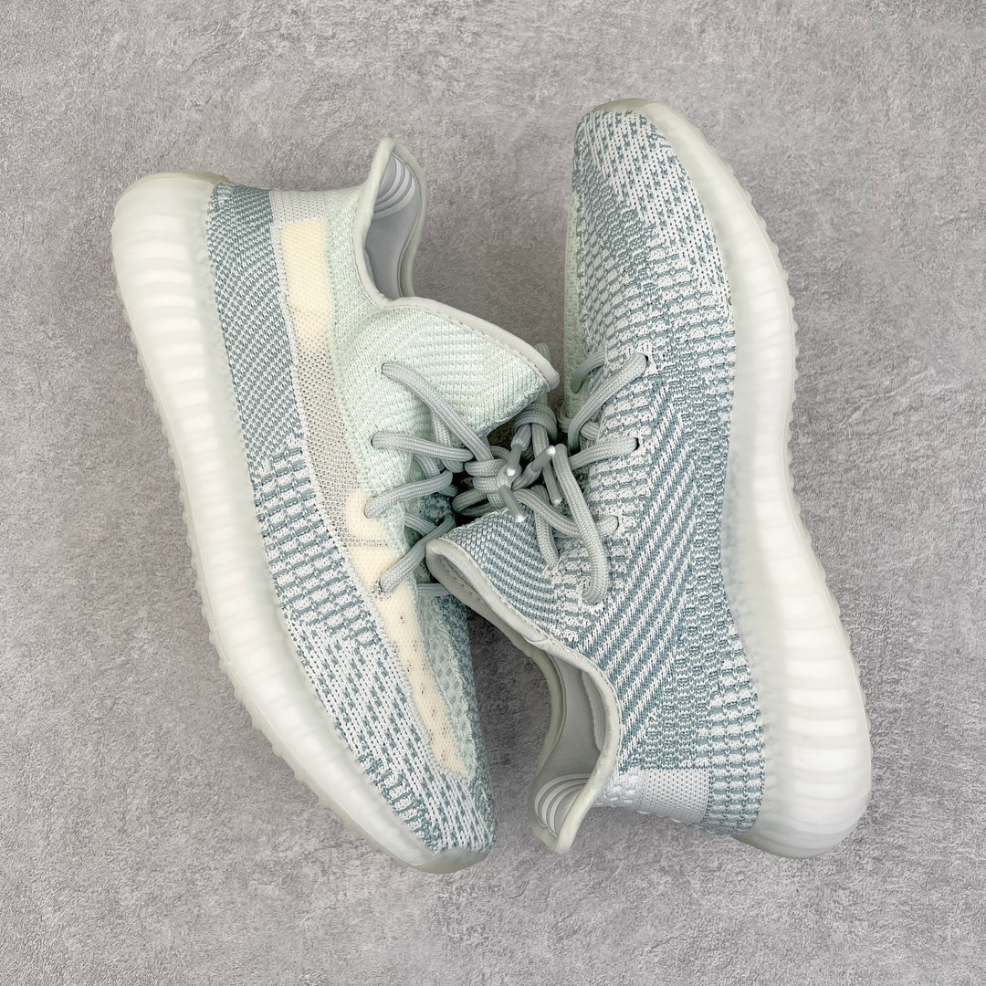 图片[3]-零售💰200 ＃R版福利 长期补货‼Yeezy Boost 350 V2 冰蓝天使 FW3043 工厂配套商长期套现 正常出厂触碰不到的单价 百分百全新货品 零氧化发霉 给足利润空间操作 超乎所想的高性价比 原装纸板楦头开发 用料绝不含糊 原盒原配 知名大厂出品 品控到位 原装厚实针织面 外贸订单口碑惊人 进口机台打造完美鞋型 满钉油性爆米花 鞋型细节后跟收缩度完美 上脚轻易乱真 毕竟没人会趴着看你细节 为保证脚感 建议选大半码 SIZE：36 36.5 37 38 38.5 39 40 40.5 41 42 42.5 43 44 44.5 45 46 47 48 编码：by2936000-运动鞋