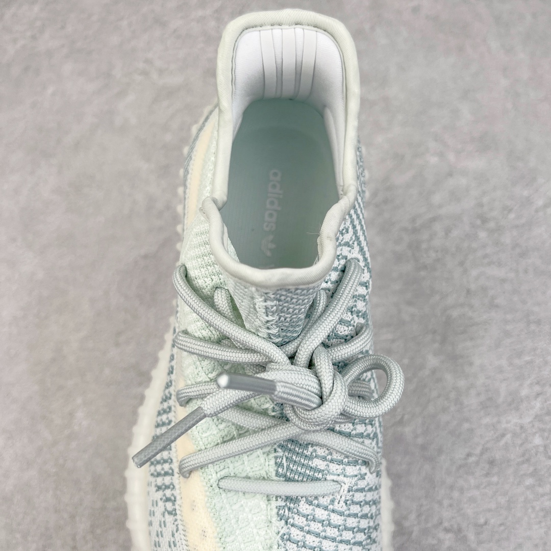 图片[5]-零售💰200 ＃R版福利 长期补货‼Yeezy Boost 350 V2 冰蓝天使 FW3043 工厂配套商长期套现 正常出厂触碰不到的单价 百分百全新货品 零氧化发霉 给足利润空间操作 超乎所想的高性价比 原装纸板楦头开发 用料绝不含糊 原盒原配 知名大厂出品 品控到位 原装厚实针织面 外贸订单口碑惊人 进口机台打造完美鞋型 满钉油性爆米花 鞋型细节后跟收缩度完美 上脚轻易乱真 毕竟没人会趴着看你细节 为保证脚感 建议选大半码 SIZE：36 36.5 37 38 38.5 39 40 40.5 41 42 42.5 43 44 44.5 45 46 47 48 编码：by2936000-运动鞋