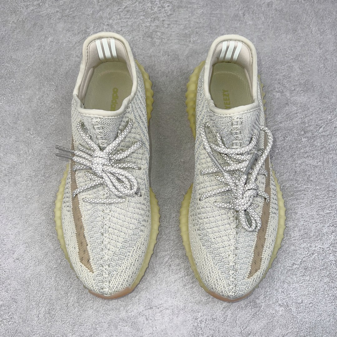 图片[2]-零售💰200 ＃R版福利 长期补货‼Yeezy Boost 350 V2 芝麻满天星 FV3254 工厂配套商长期套现 正常出厂触碰不到的单价 百分百全新货品 零氧化发霉 给足利润空间操作 超乎所想的高性价比 原装纸板楦头开发 用料绝不含糊 原盒原配 知名大厂出品 品控到位 原装厚实针织面 外贸订单口碑惊人 进口机台打造完美鞋型 满钉油性爆米花 鞋型细节后跟收缩度完美 上脚轻易乱真 毕竟没人会趴着看你细节 为保证脚感 建议选大半码 SIZE：36 36.5 37 38 38.5 39 40 40.5 41 42 42.5 43 44 44.5 45 46 47 48 编码：by2936000-运动鞋