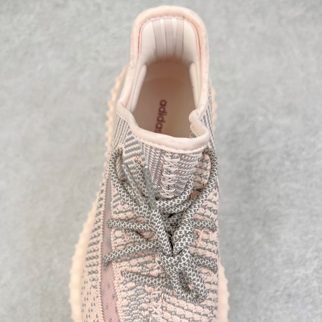 图片[5]-零售💰200 ＃R版福利 长期补货‼Yeezy Boost 350 V2 粉天使 FV5578 工厂配套商长期套现 正常出厂触碰不到的单价 百分百全新货品 零氧化发霉 给足利润空间操作 超乎所想的高性价比 原装纸板楦头开发 用料绝不含糊 原盒原配 知名大厂出品 品控到位 原装厚实针织面 外贸订单口碑惊人 进口机台打造完美鞋型 满钉油性爆米花 鞋型细节后跟收缩度完美 上脚轻易乱真 毕竟没人会趴着看你细节 为保证脚感 建议选大半码 SIZE：36 36.5 37 38 38.5 39 40 40.5 41 42 42.5 43 44 44.5 45 46 47 48 编码：by2936000-运动鞋