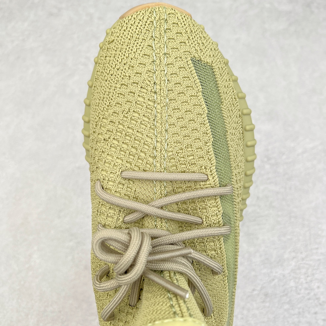 图片[4]-零售💰200 ＃R版福利 长期补货‼Yeezy Boost 350 V2 抹茶绿 FY5346 工厂配套商长期套现 正常出厂触碰不到的单价 百分百全新货品 零氧化发霉 给足利润空间操作 超乎所想的高性价比 原装纸板楦头开发 用料绝不含糊 原盒原配 知名大厂出品 品控到位 原装厚实针织面 外贸订单口碑惊人 进口机台打造完美鞋型 满钉油性爆米花 鞋型细节后跟收缩度完美 上脚轻易乱真 毕竟没人会趴着看你细节 为保证脚感 建议选大半码 SIZE：36 36.5 37 38 38.5 39 40 40.5 41 42 42.5 43 44 44.5 45 46 47 48 编码：by2936000-运动鞋