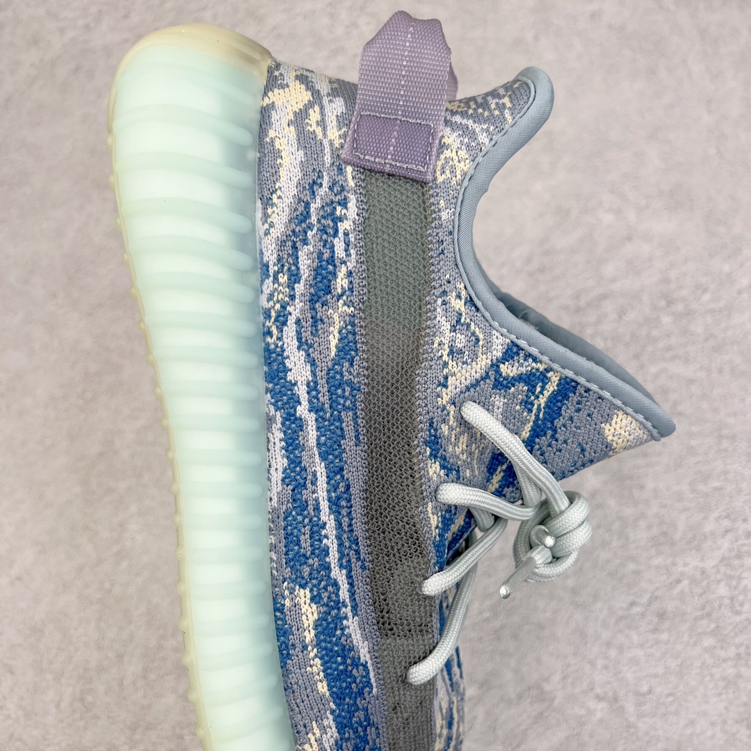 图片[6]-零售💰200 ＃R版福利 长期补货‼Yeezy Boost 350 V2 蓝色暴龙兽 GW3775 工厂配套商长期套现 正常出厂触碰不到的单价 百分百全新货品 零氧化发霉 给足利润空间操作 超乎所想的高性价比 原装纸板楦头开发 用料绝不含糊 原盒原配 知名大厂出品 品控到位 原装厚实针织面 外贸订单口碑惊人 进口机台打造完美鞋型 满钉油性爆米花 鞋型细节后跟收缩度完美 上脚轻易乱真 毕竟没人会趴着看你细节 为保证脚感 建议选大半码 SIZE：36 36.5 37 38 38.5 39 40 40.5 41 42 42.5 43 44 44.5 45 46 47 48 编码：by2936000-运动鞋