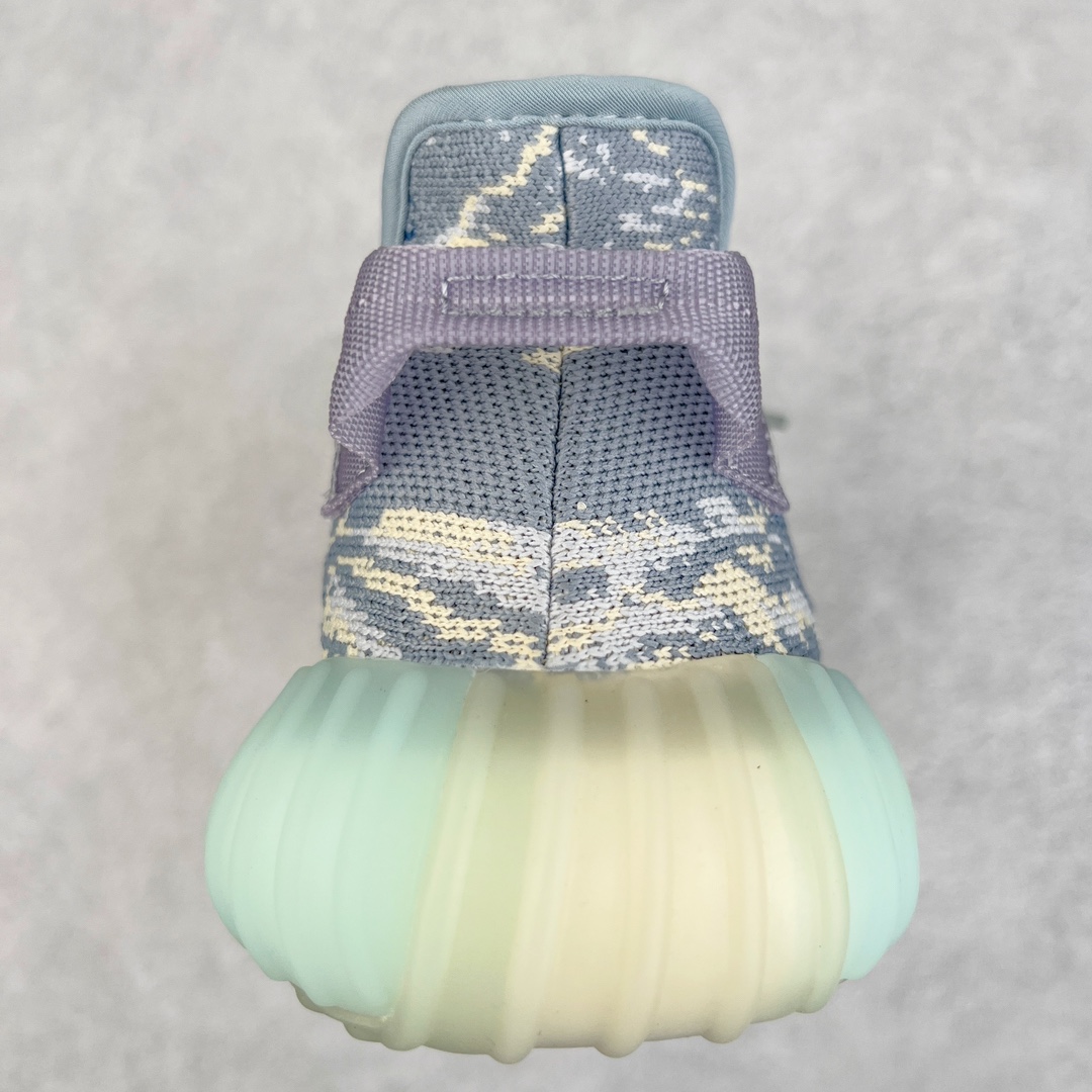 图片[8]-零售💰200 ＃R版福利 长期补货‼Yeezy Boost 350 V2 蓝色暴龙兽 GW3775 工厂配套商长期套现 正常出厂触碰不到的单价 百分百全新货品 零氧化发霉 给足利润空间操作 超乎所想的高性价比 原装纸板楦头开发 用料绝不含糊 原盒原配 知名大厂出品 品控到位 原装厚实针织面 外贸订单口碑惊人 进口机台打造完美鞋型 满钉油性爆米花 鞋型细节后跟收缩度完美 上脚轻易乱真 毕竟没人会趴着看你细节 为保证脚感 建议选大半码 SIZE：36 36.5 37 38 38.5 39 40 40.5 41 42 42.5 43 44 44.5 45 46 47 48 编码：by2936000-运动鞋